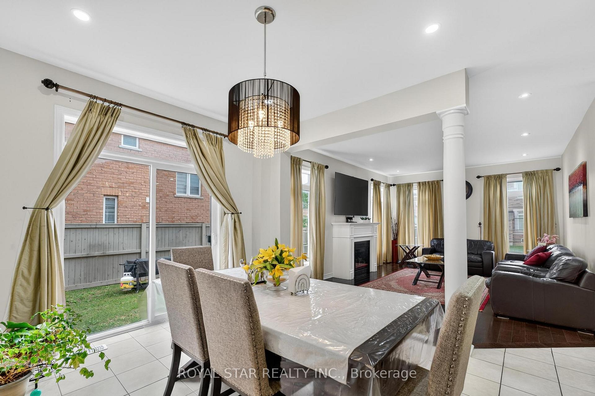 Photo 20 of 61 Aldersgate Drive, Brampton, Northwest Brampton — HOMEH