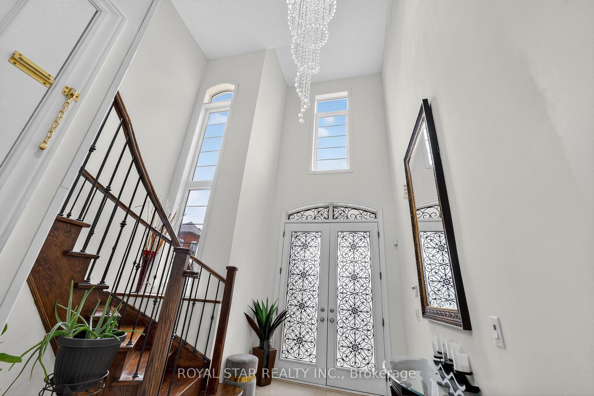 Photo 25 of 61 Aldersgate Drive, Brampton, Northwest Brampton — HOMEH