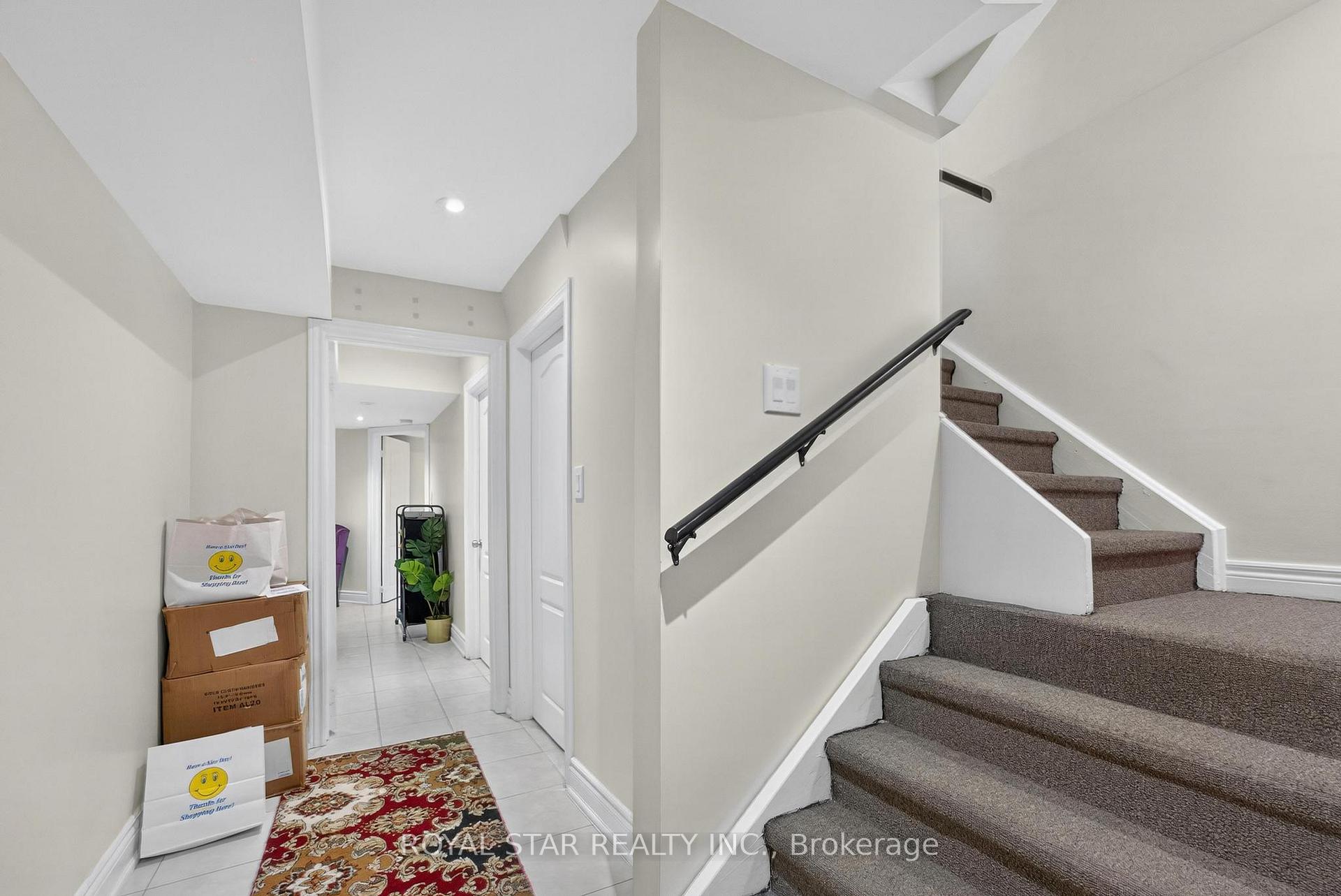 Photo 28 of 61 Aldersgate Drive, Brampton, Northwest Brampton — HOMEH