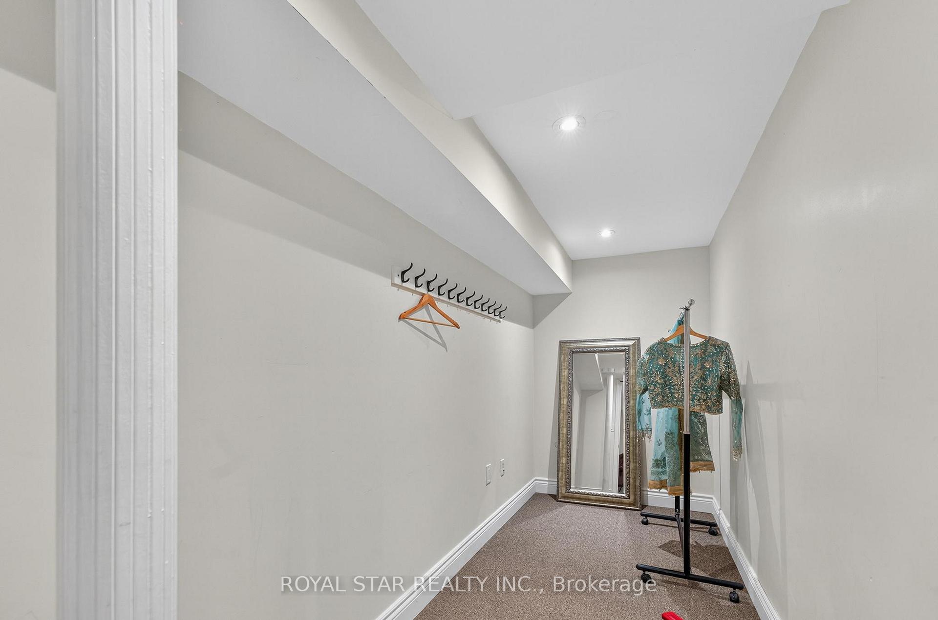 Photo 31 of 61 Aldersgate Drive, Brampton, Northwest Brampton — HOMEH
