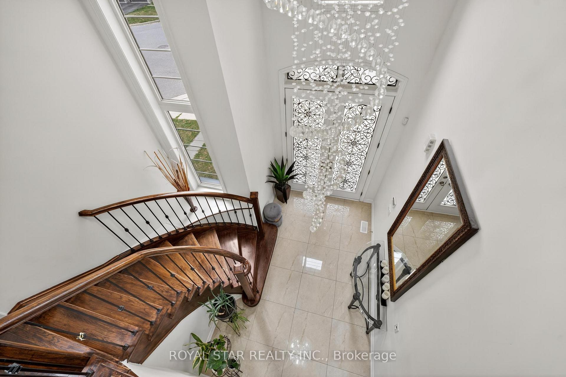 Photo 35 of 61 Aldersgate Drive, Brampton, Northwest Brampton — HOMEH