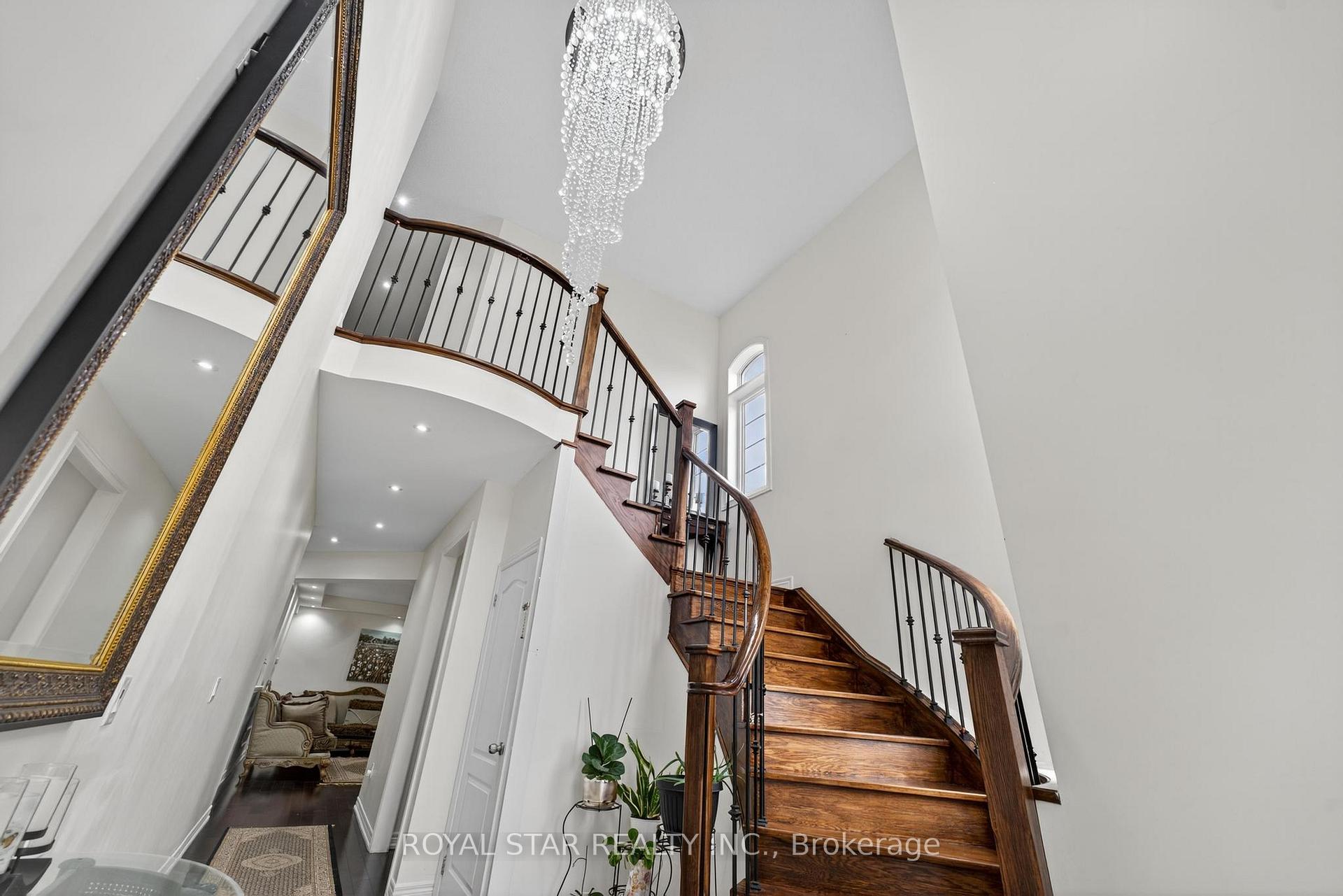 Photo 36 of 61 Aldersgate Drive, Brampton, Northwest Brampton — HOMEH