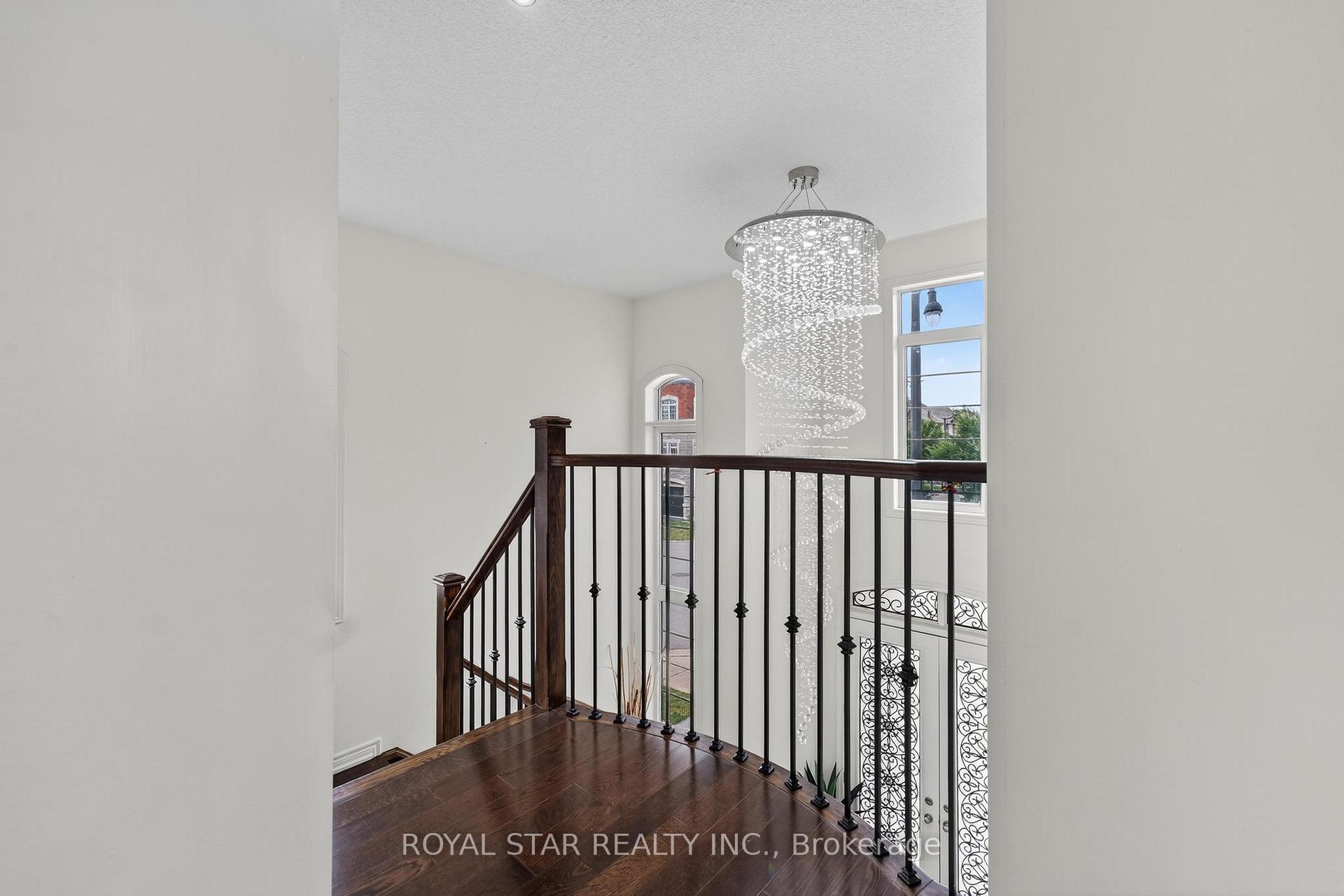 Photo 48 of 61 Aldersgate Drive, Brampton, Northwest Brampton — HOMEH