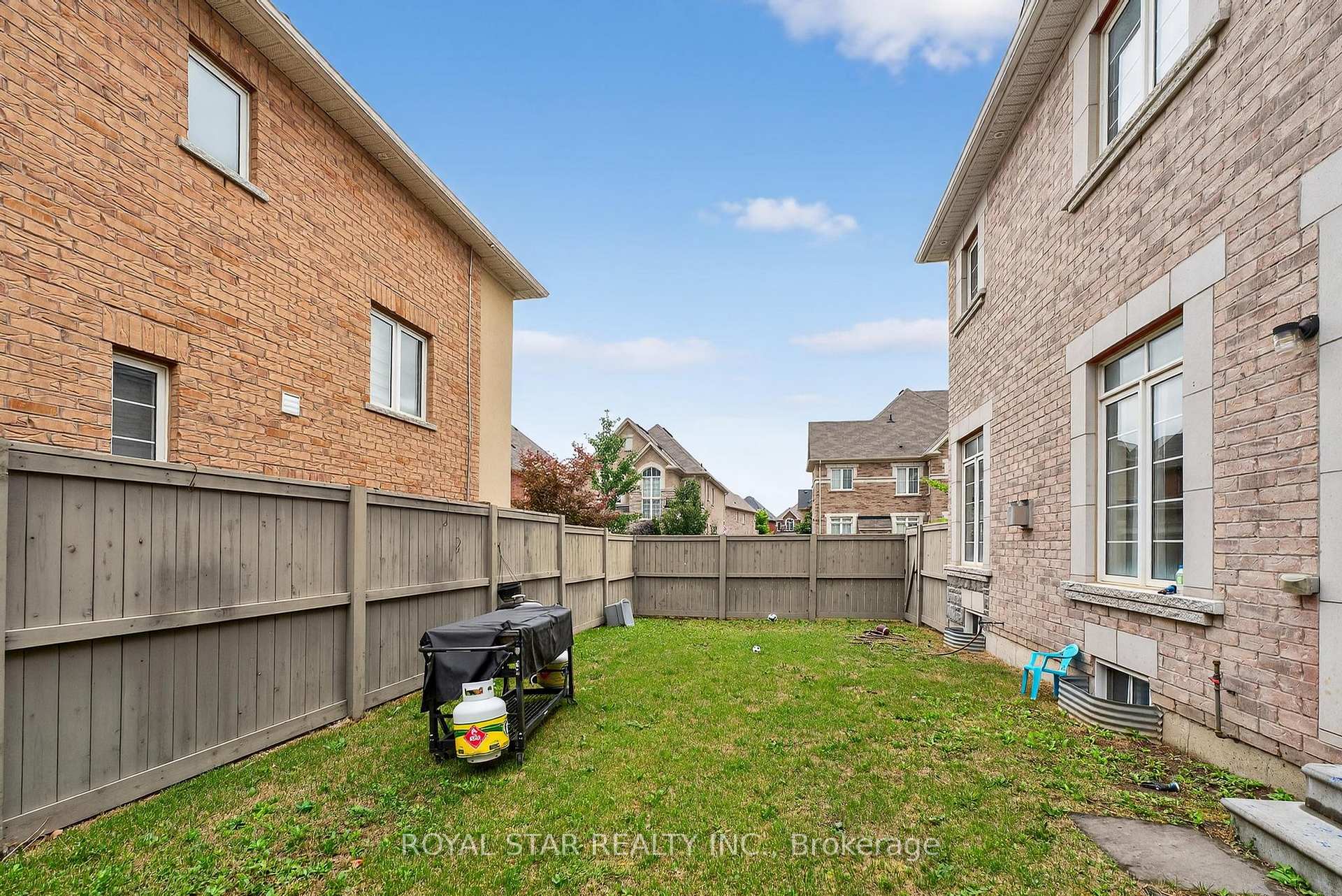 Photo 49 of 61 Aldersgate Drive, Brampton, Northwest Brampton — HOMEH