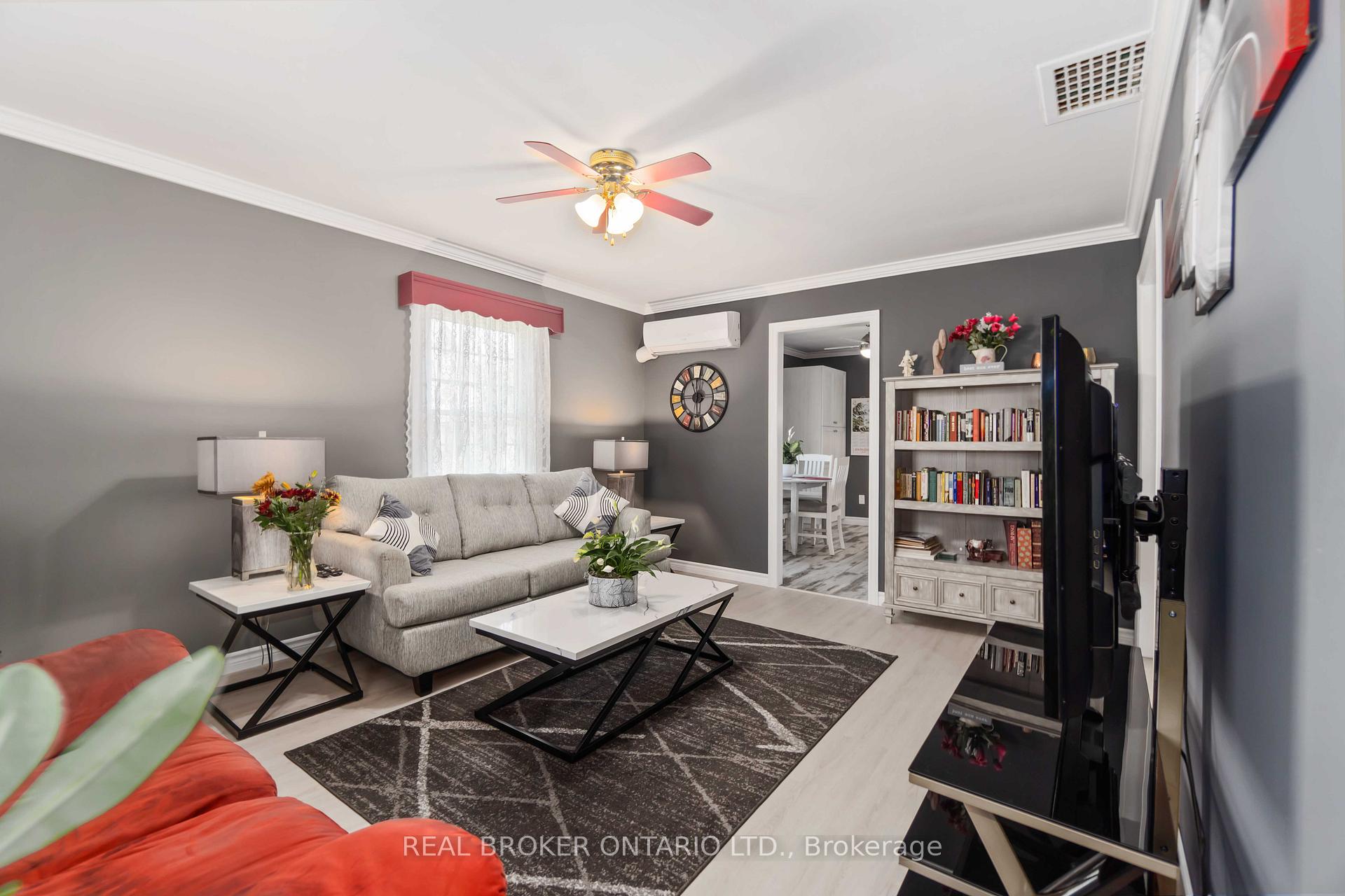 Photo 8 of 20 Roosevelt Drive, Smiths Falls — HOMEH