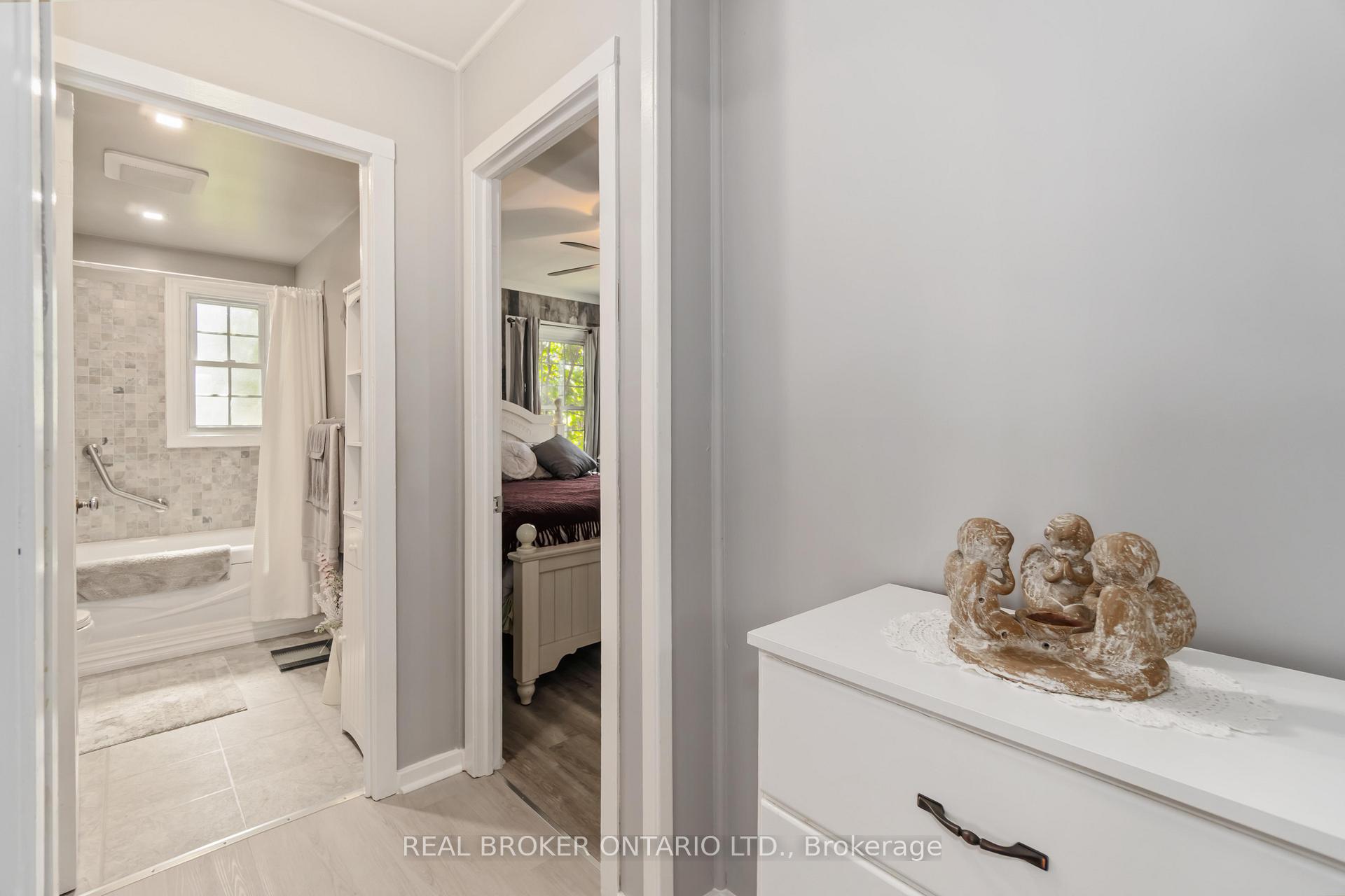 Photo 14 of 20 Roosevelt Drive, Smiths Falls — HOMEH