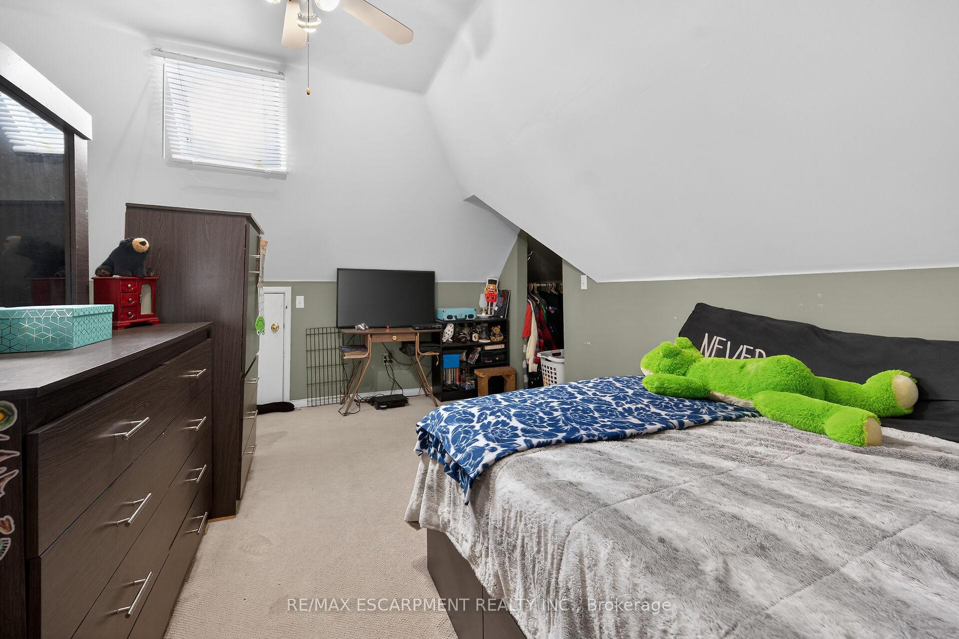 Photo 31 of 66 King Street E, Haldimand — HOMEH