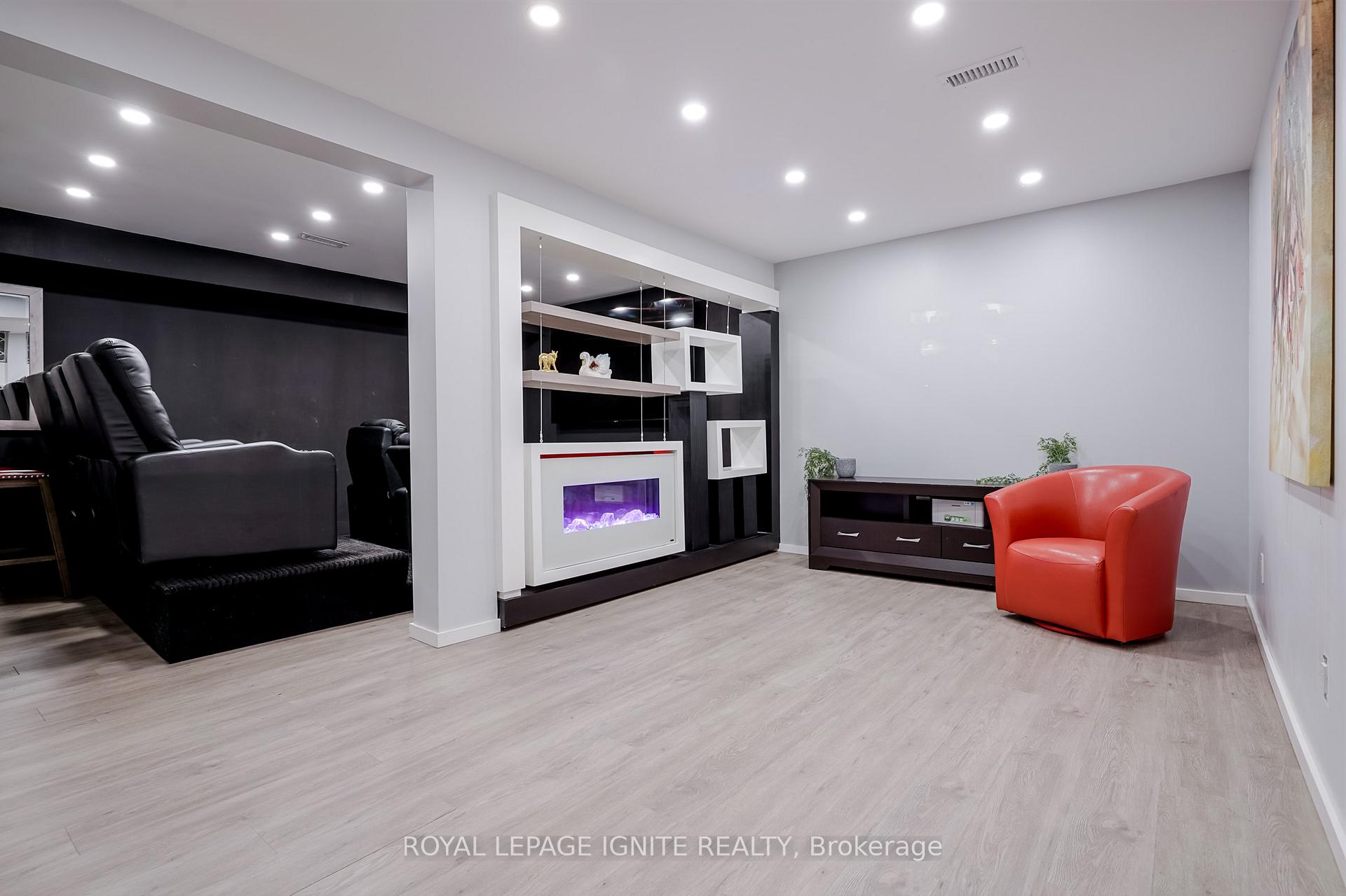 Photo 25 of 754 Downview Crescent, Oshawa, Donevan — HOMEH