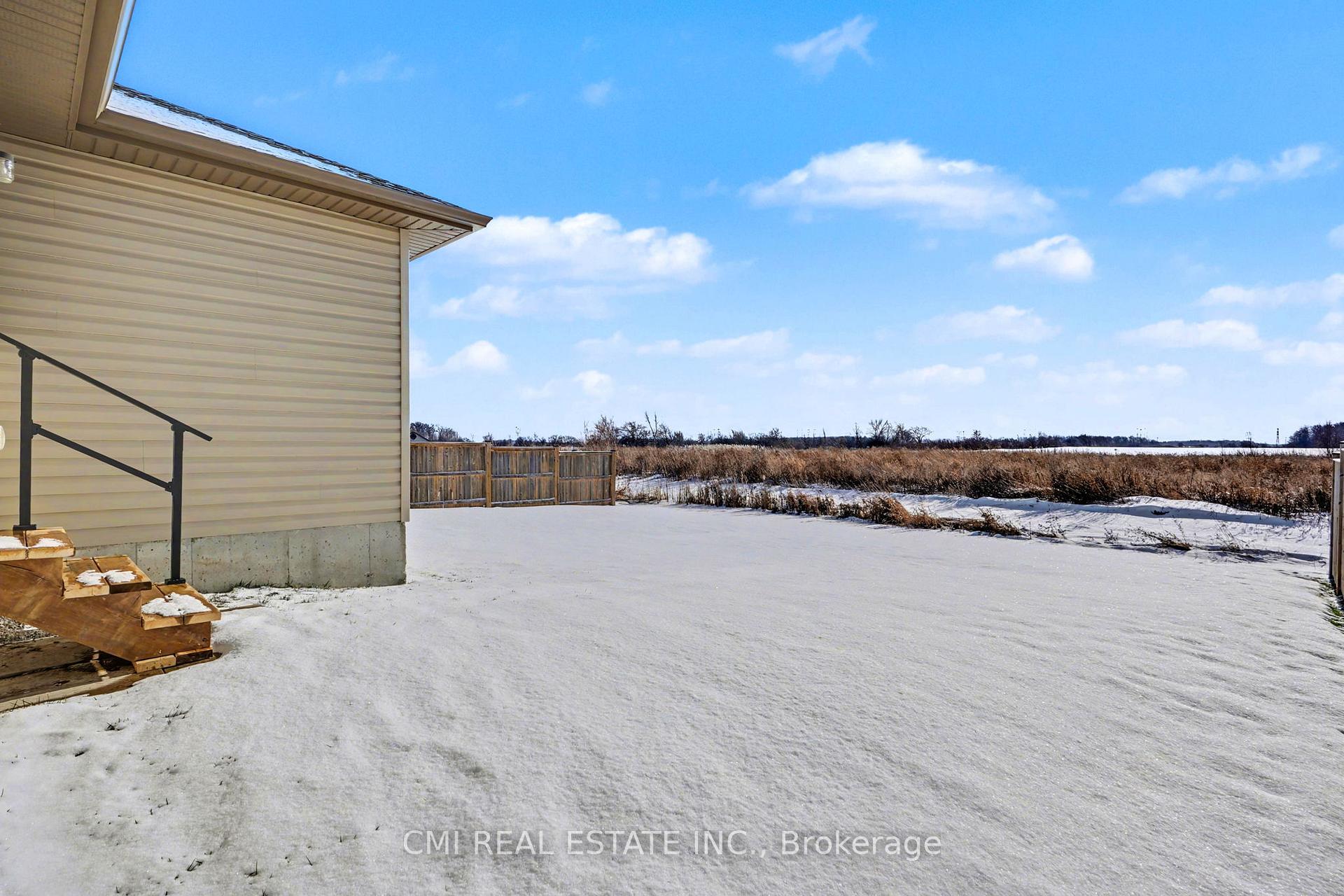 Photo 36 of 45 Helen Drive, Haldimand — HOMEH