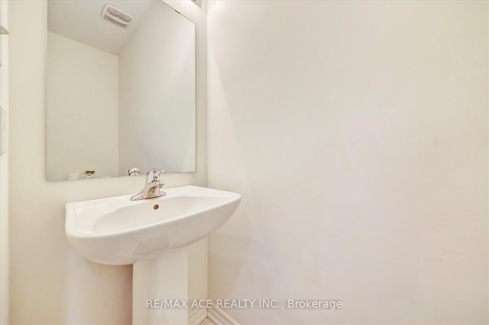 Photo 14 of 1097 Cameo Street, Pickering, Rural Pickering — HOMEH