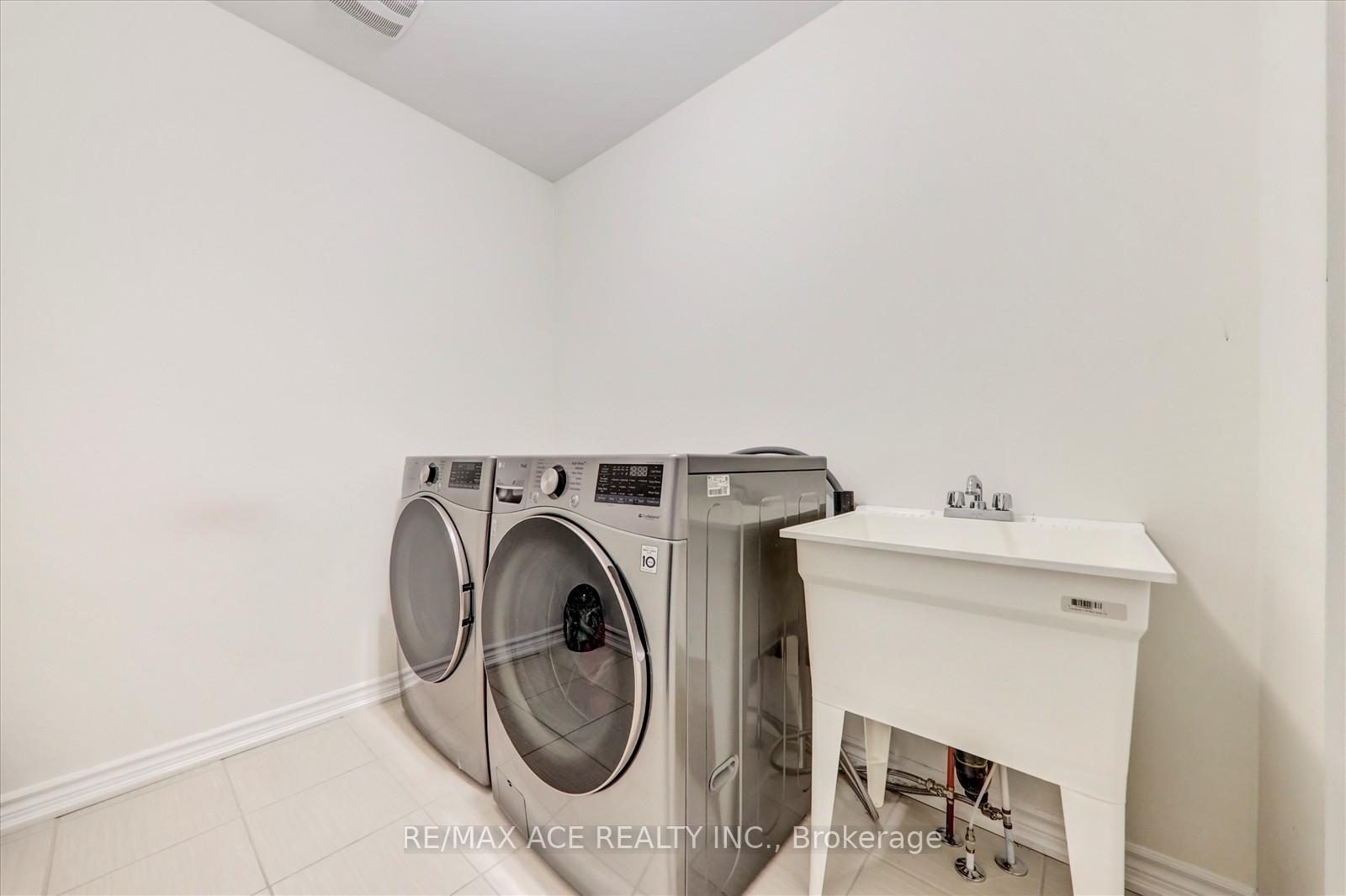 Photo 25 of 1097 Cameo Street, Pickering, Rural Pickering — HOMEH