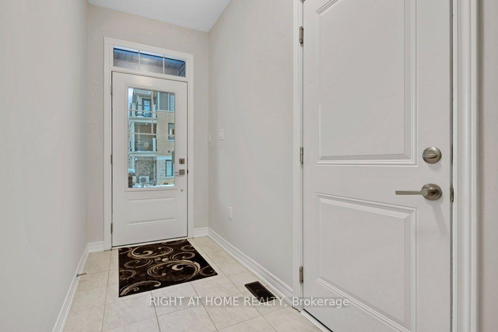 Photo 4 of Unit 99, 10 Birmingham Drive, Cambridge — HOMEH