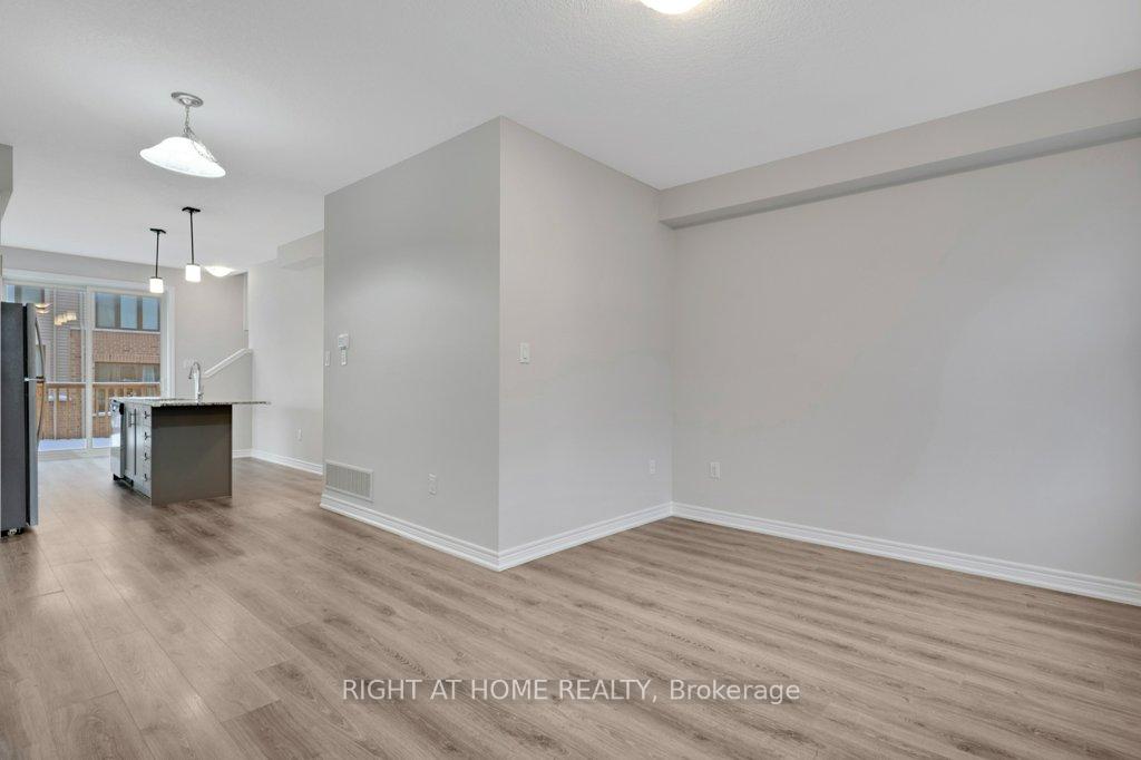 Photo 17 of Unit 99, 10 Birmingham Drive, Cambridge — HOMEH