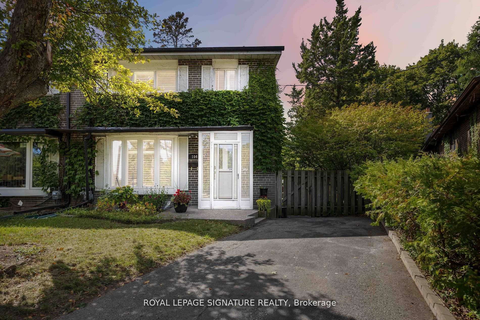 Front of 104 Billington Crescent