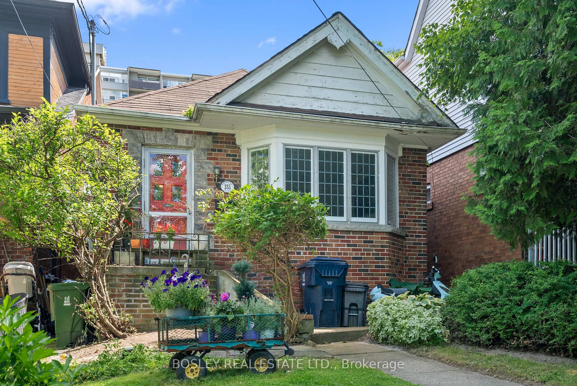 Photo 4 of 355 Roehampton Avenue, Toronto, Mount Pleasant East — HOMEH