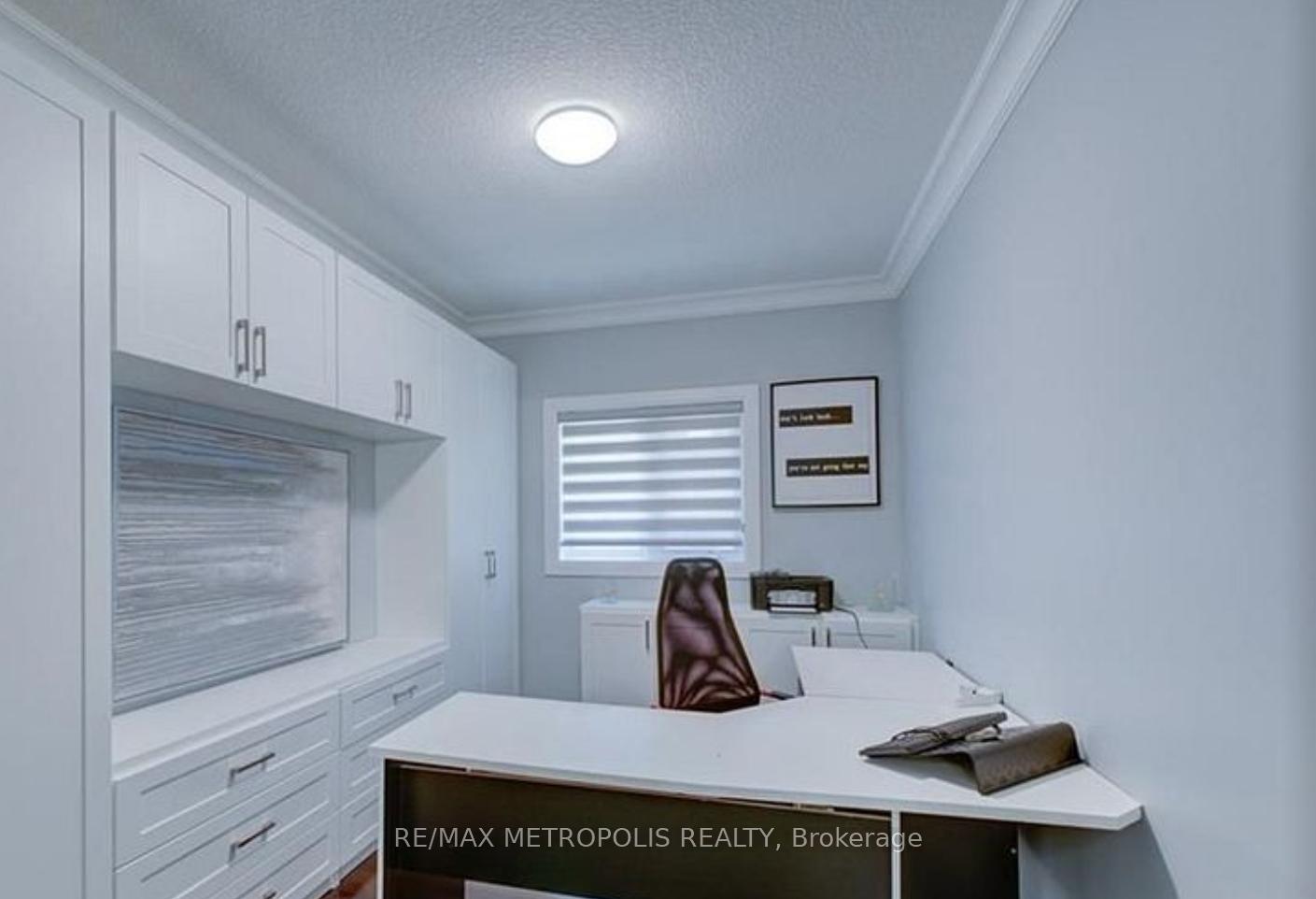 Photo 2 of 51 Cittadella Boulevard, Hamilton, Hannon — HOMEH