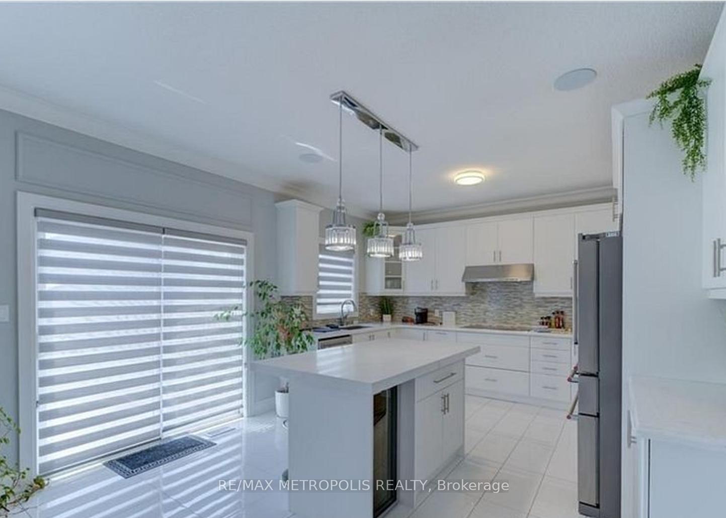 Photo 11 of 51 Cittadella Boulevard, Hamilton, Hannon — HOMEH
