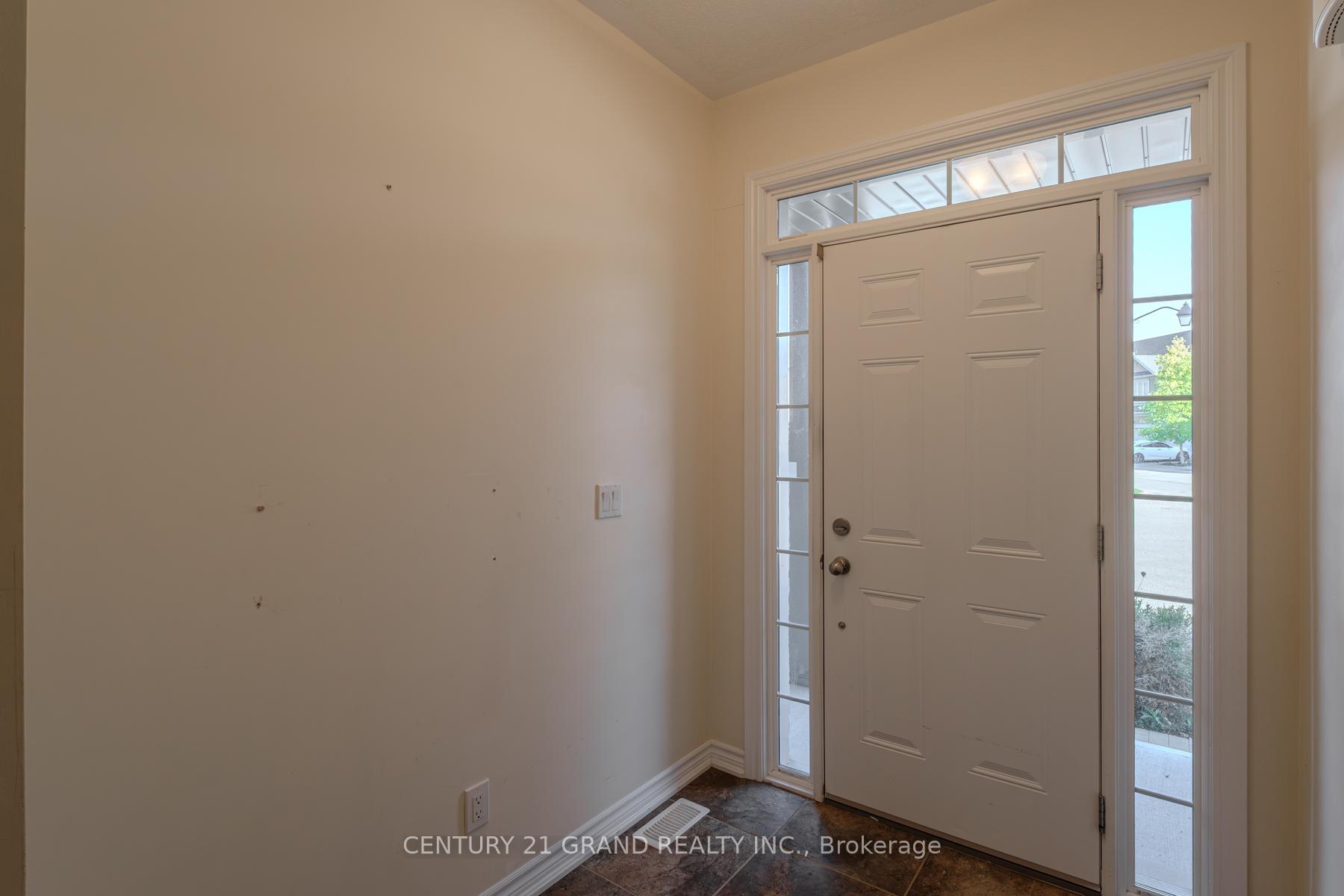 Photo 5 of Unit 2, 80 Willow Street, Brant, Paris — HOMEH
