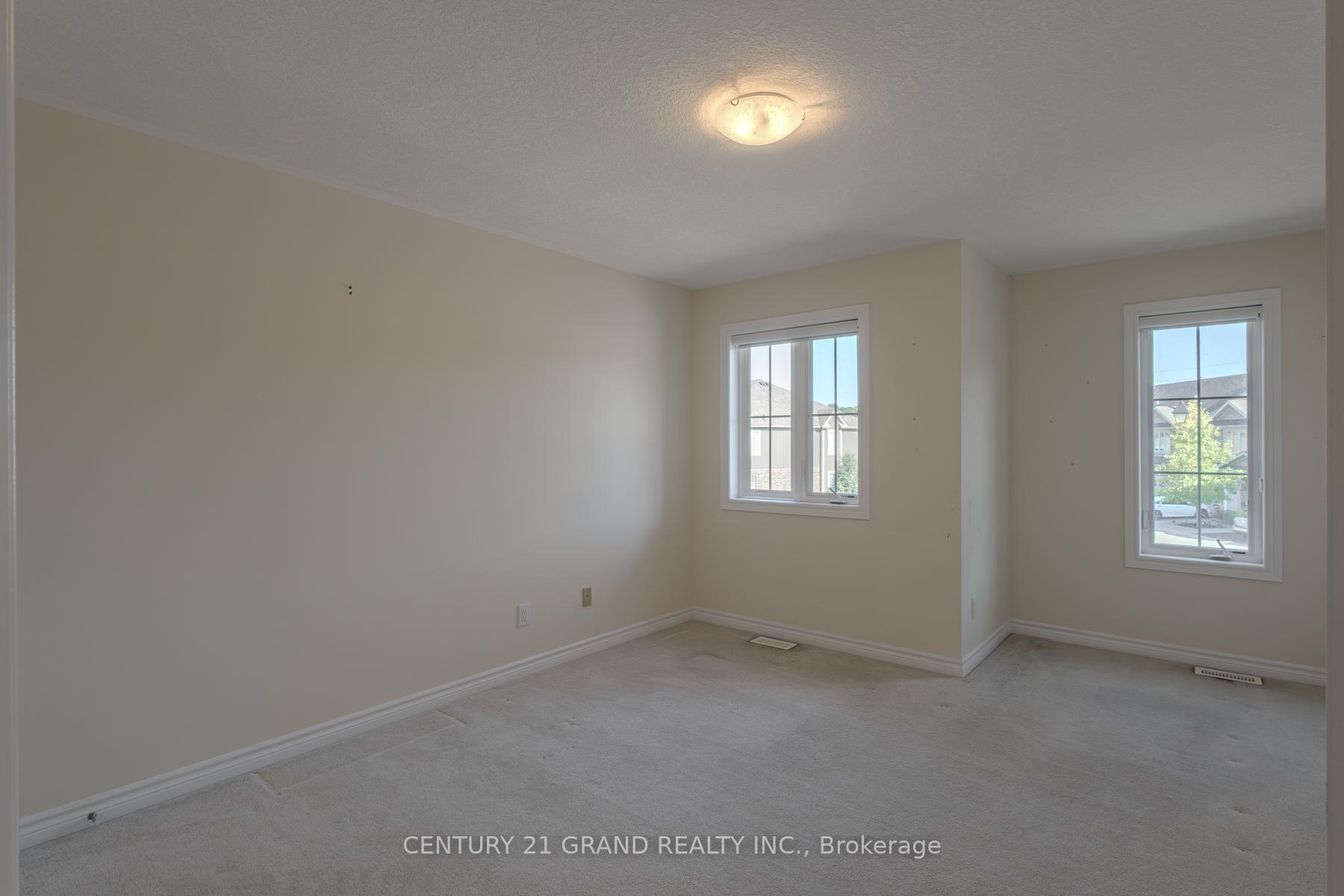 Photo 17 of Unit 2, 80 Willow Street, Brant, Paris — HOMEH