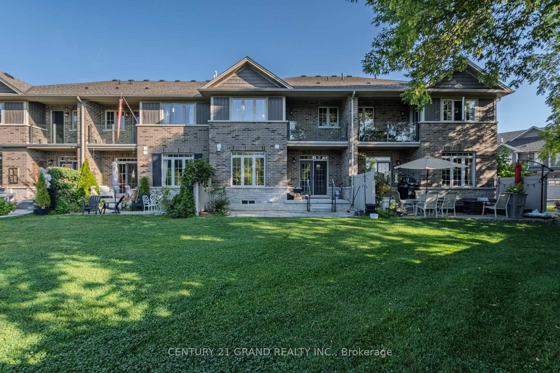 Photo 30 of Unit 2, 80 Willow Street, Brant, Paris — HOMEH