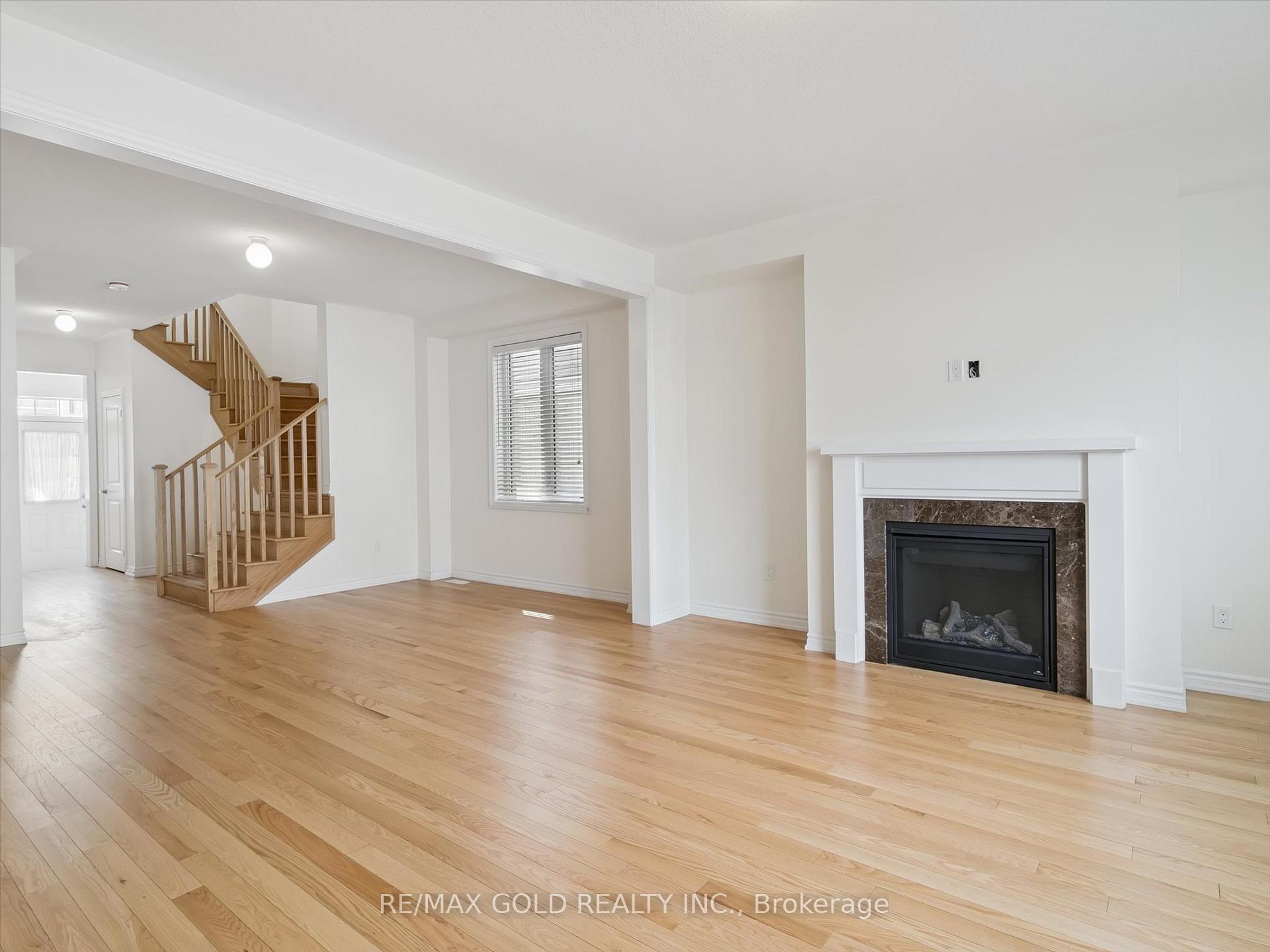 Photo 4 of 6 Bannister Road, Barrie, Rural Barrie Southeast — HOMEH