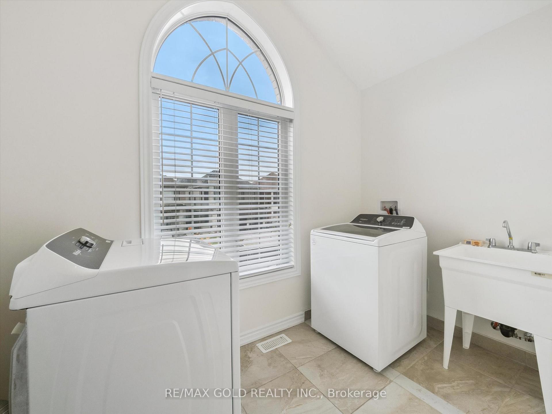 Photo 30 of 6 Bannister Road, Barrie, Rural Barrie Southeast — HOMEH
