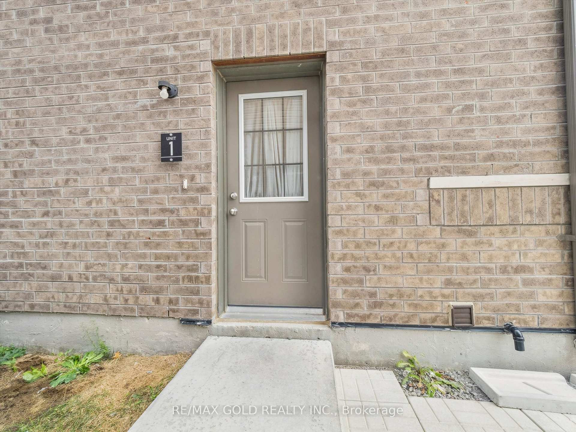 Photo 34 of 6 Bannister Road, Barrie, Rural Barrie Southeast — HOMEH