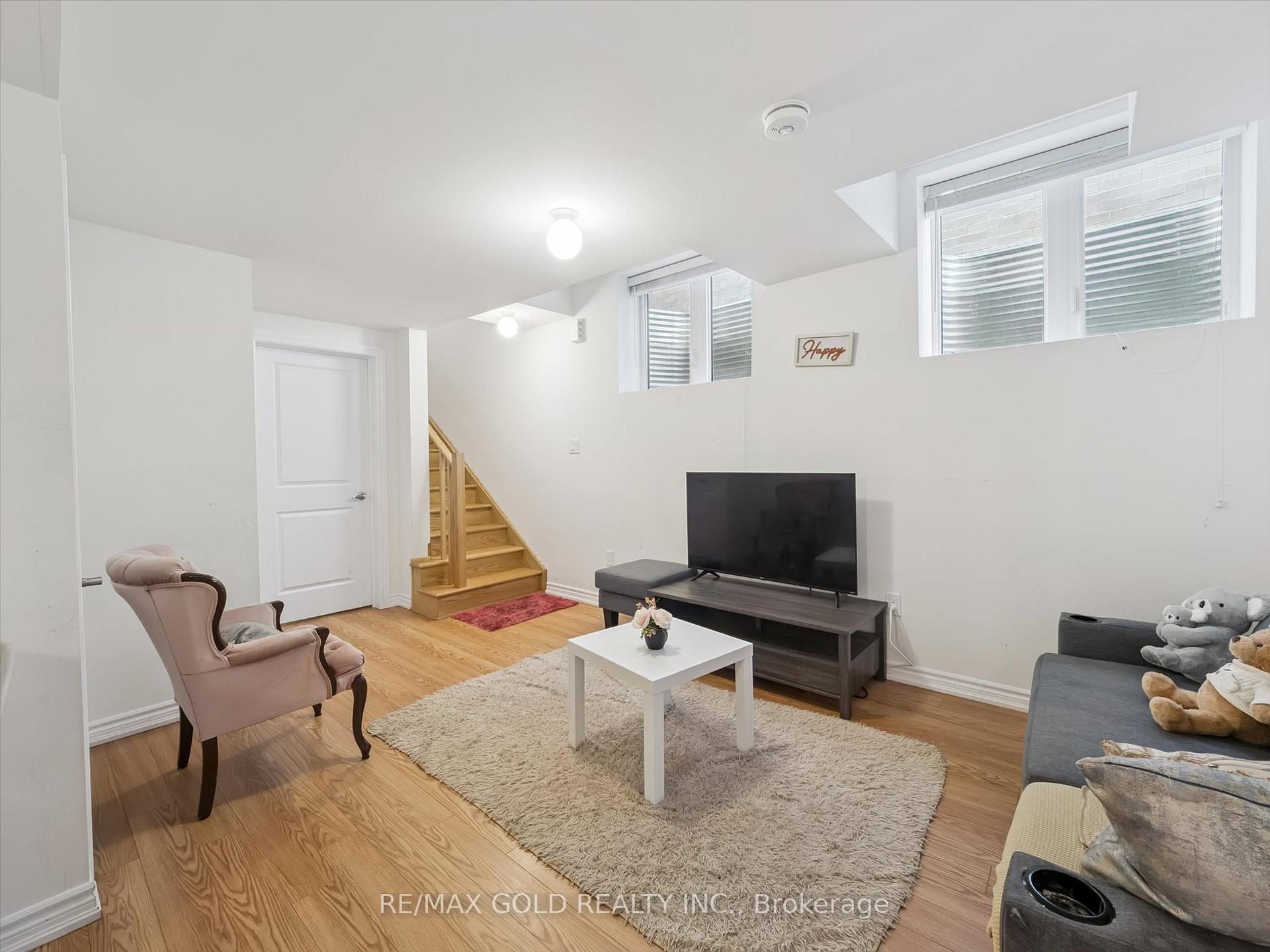 Photo 37 of 6 Bannister Road, Barrie, Rural Barrie Southeast — HOMEH