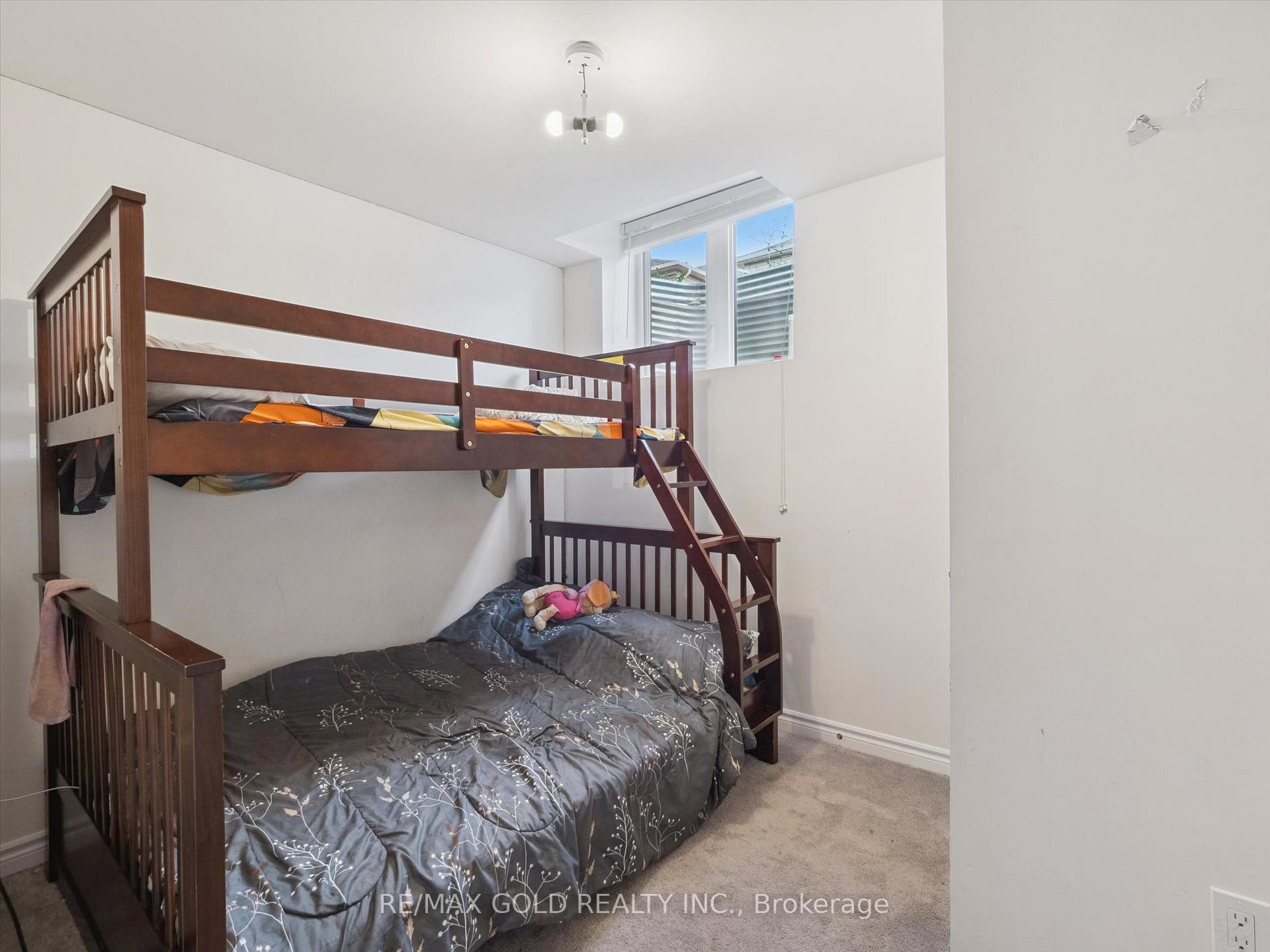 Photo 44 of 6 Bannister Road, Barrie, Rural Barrie Southeast — HOMEH