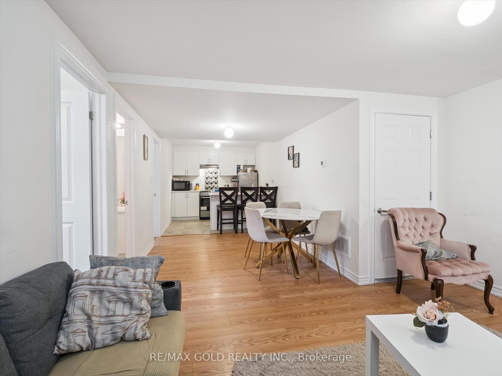 Photo 45 of 6 Bannister Road, Barrie, Rural Barrie Southeast — HOMEH