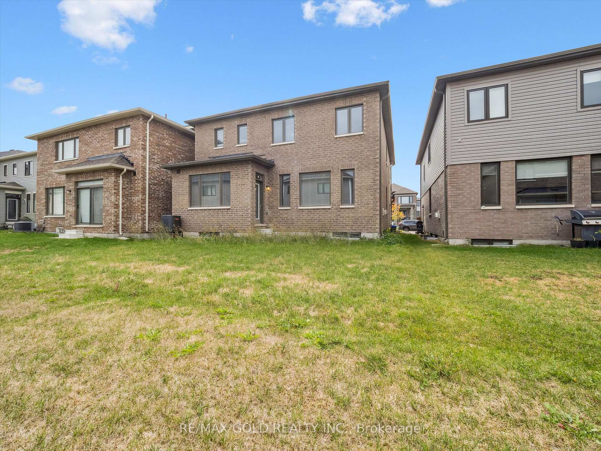 Photo 49 of 6 Bannister Road, Barrie, Rural Barrie Southeast — HOMEH