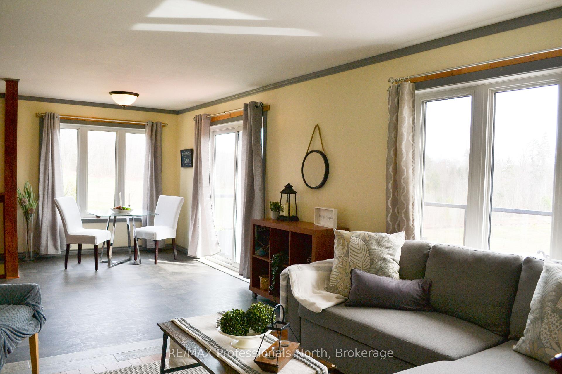 Photo 6 of 4043 Highway 60, Algonquin Highlands, McClintock — HOMEH