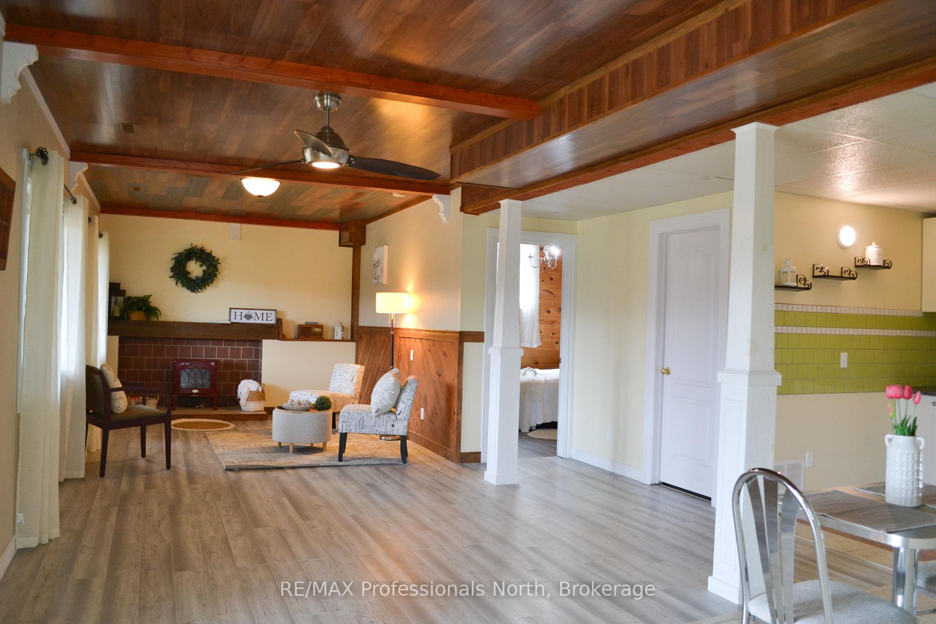 Photo 14 of 4043 Highway 60, Algonquin Highlands, McClintock — HOMEH