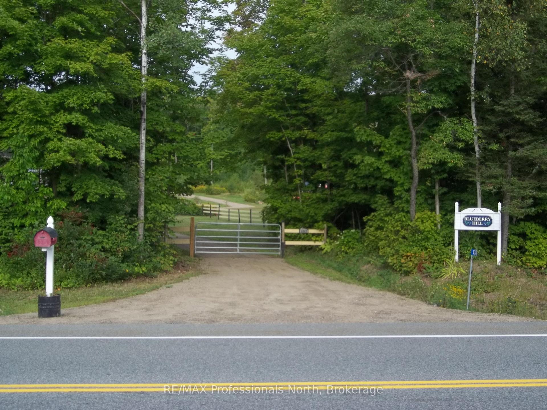 Photo 28 of 4043 Highway 60, Algonquin Highlands, McClintock — HOMEH