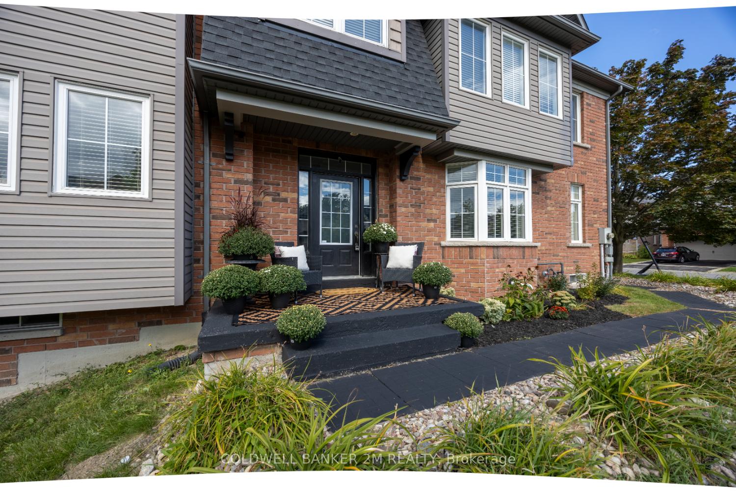 Photo 13 of 2 Woodbine Place, Oshawa, Windfields — HOMEH