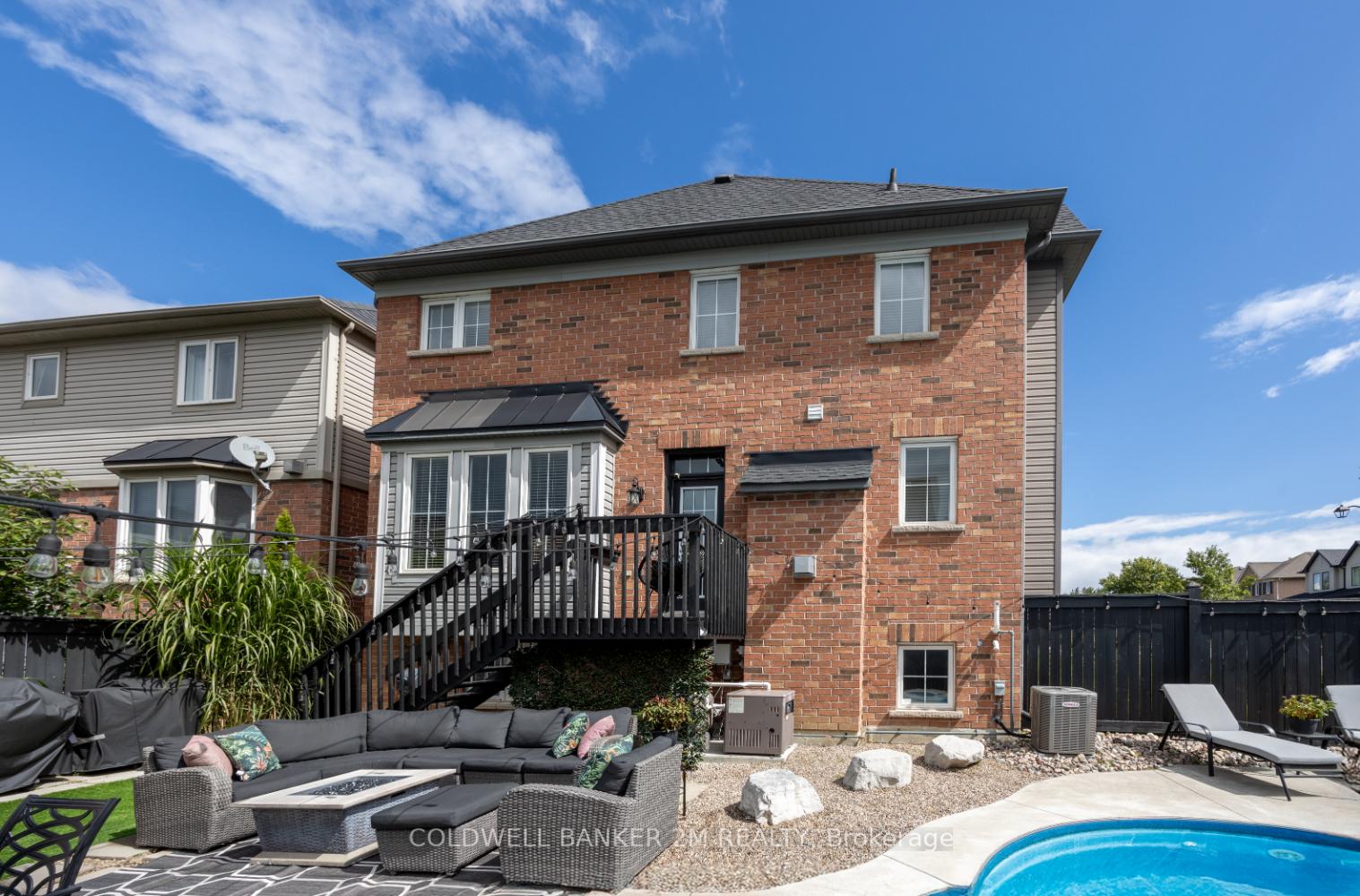 Photo 37 of 2 Woodbine Place, Oshawa, Windfields — HOMEH