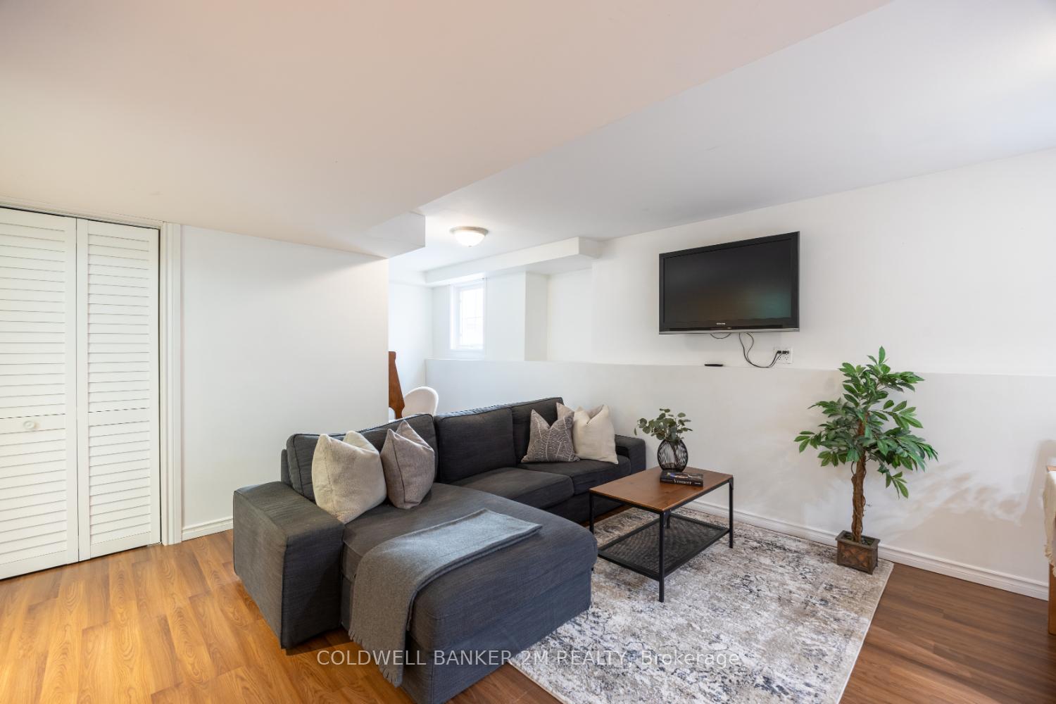Photo 48 of 2 Woodbine Place, Oshawa, Windfields — HOMEH