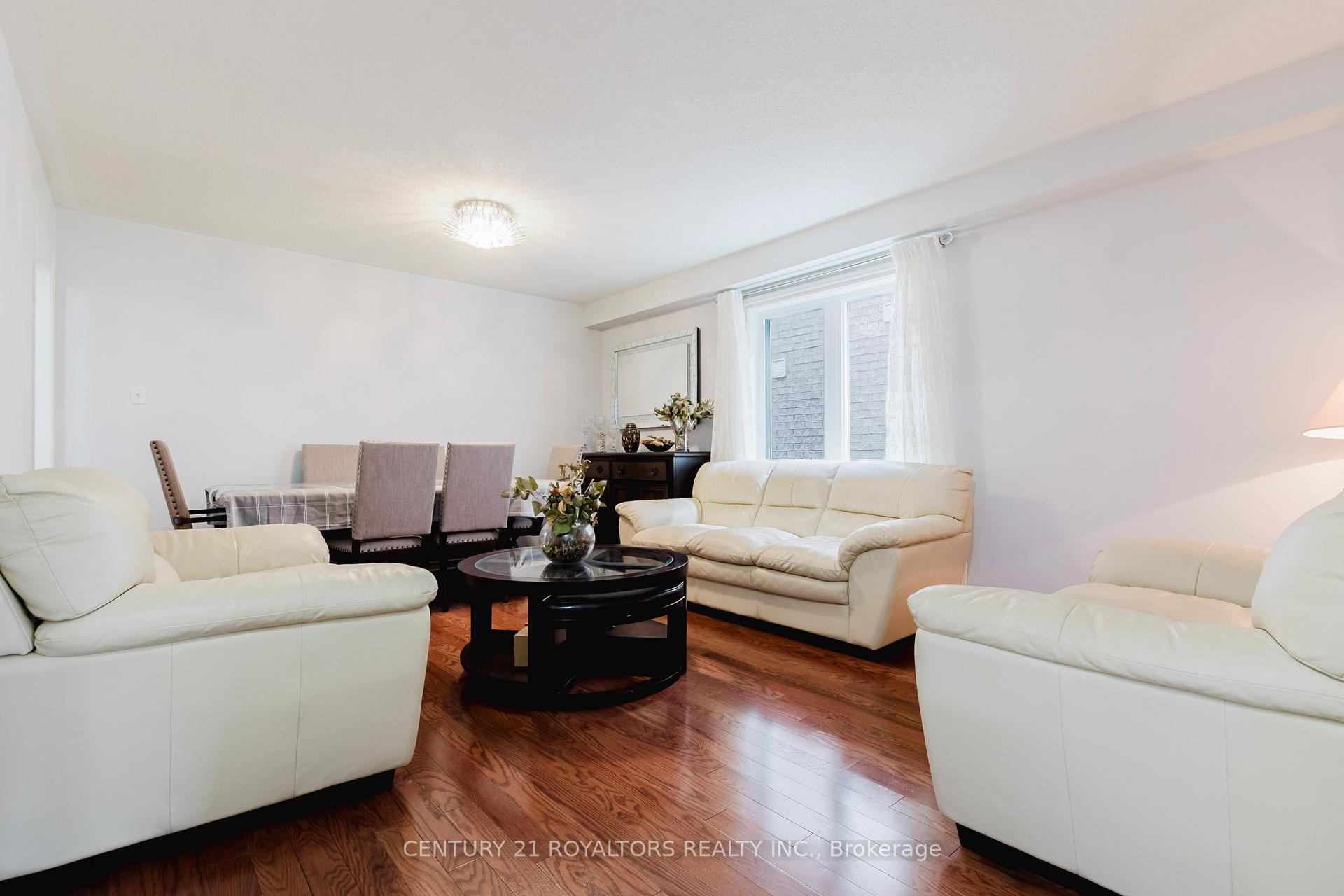 Photo 6 of 19 Oxtail Lane, Brampton, Fletcher's Creek Village — HOMEH
