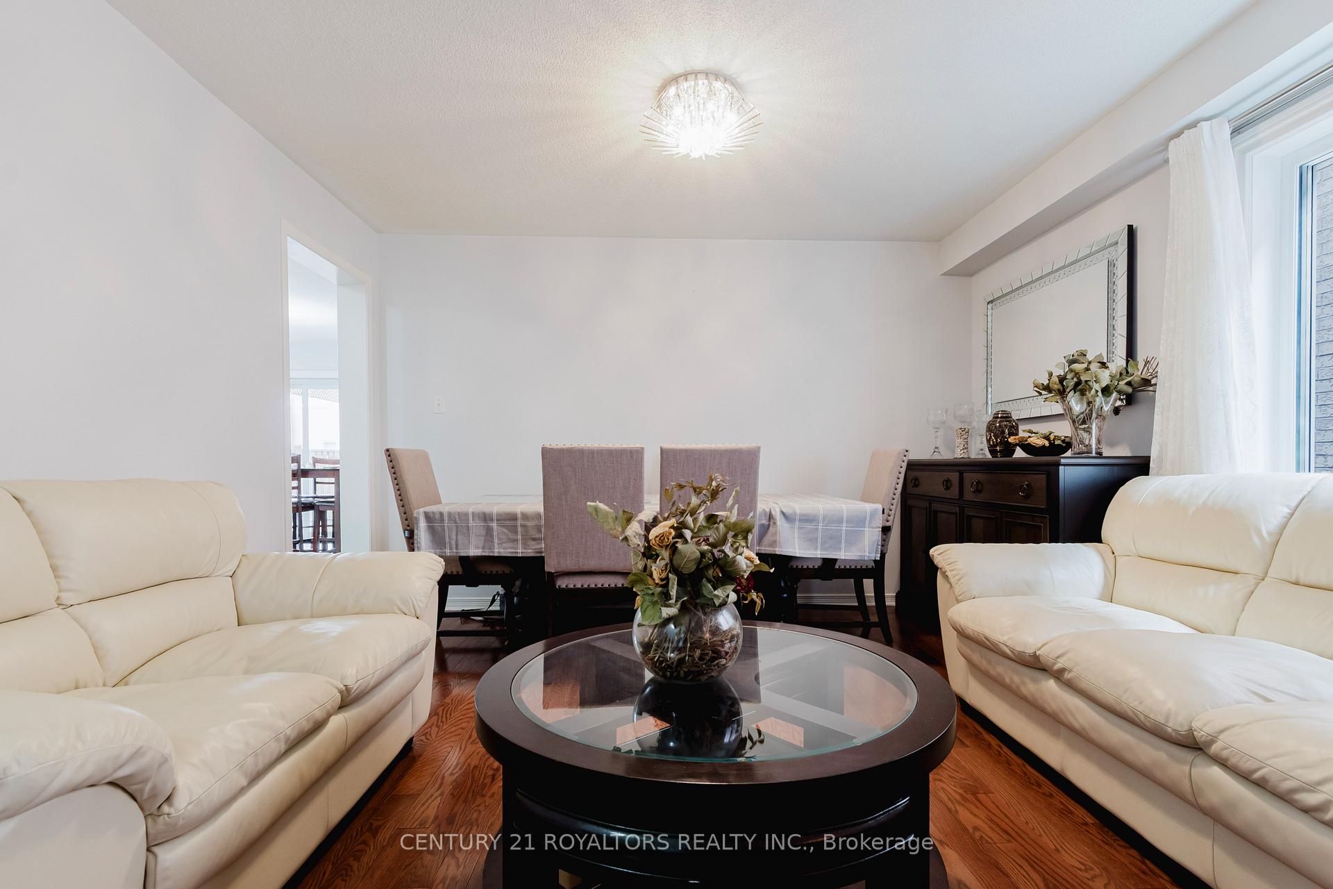 Photo 9 of 19 Oxtail Lane, Brampton, Fletcher's Creek Village — HOMEH