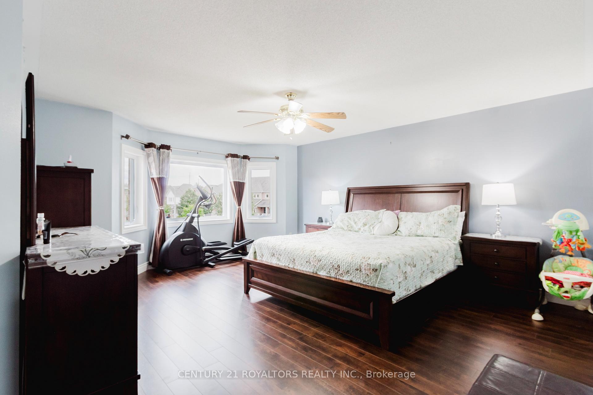 Photo 20 of 19 Oxtail Lane, Brampton, Fletcher's Creek Village — HOMEH