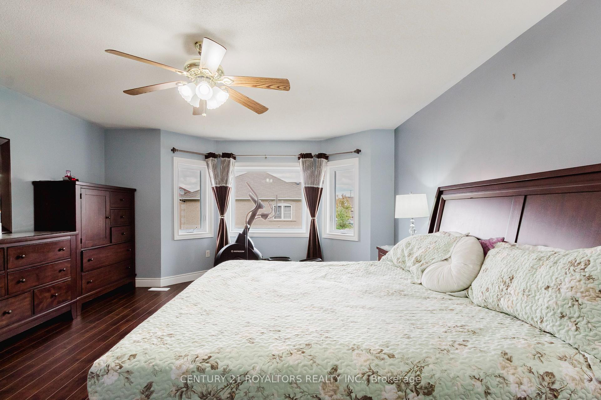 Photo 19 of 19 Oxtail Lane, Brampton, Fletcher's Creek Village — HOMEH