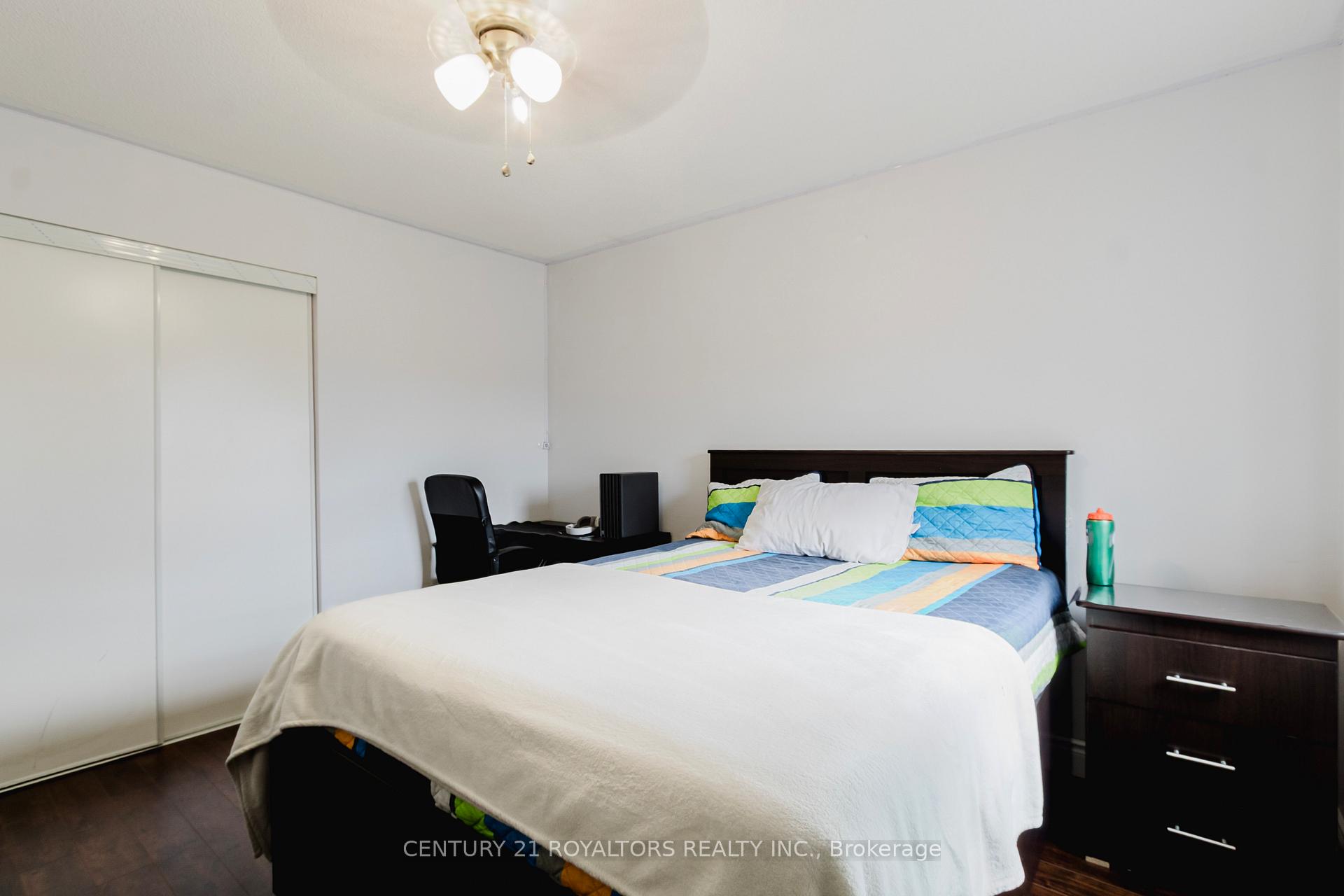 Photo 21 of 19 Oxtail Lane, Brampton, Fletcher's Creek Village — HOMEH