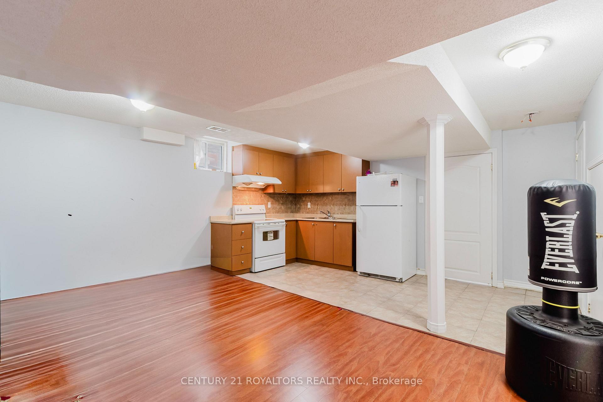 Photo 37 of 19 Oxtail Lane, Brampton, Fletcher's Creek Village — HOMEH
