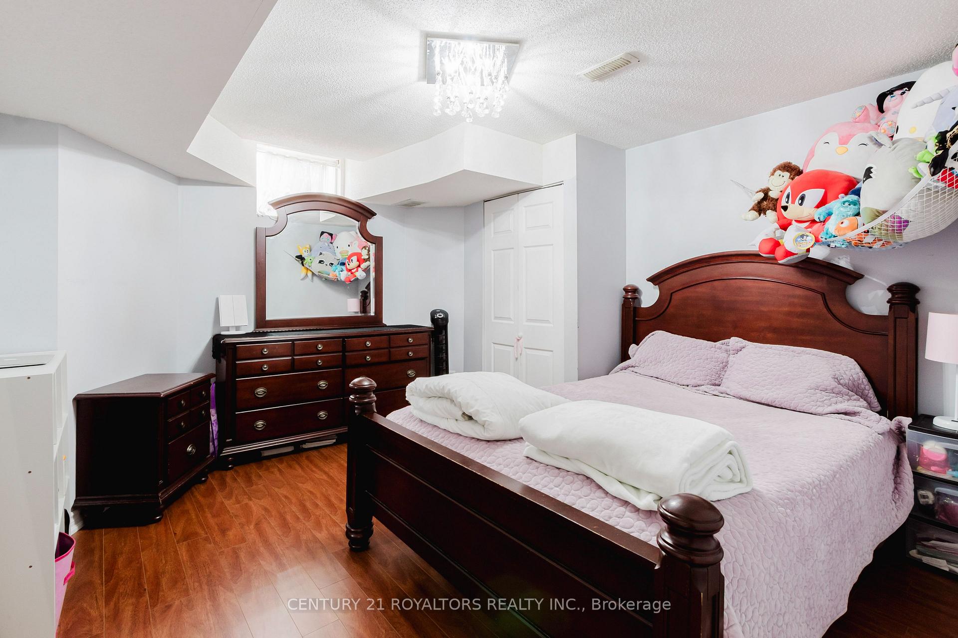 Photo 30 of 19 Oxtail Lane, Brampton, Fletcher's Creek Village — HOMEH