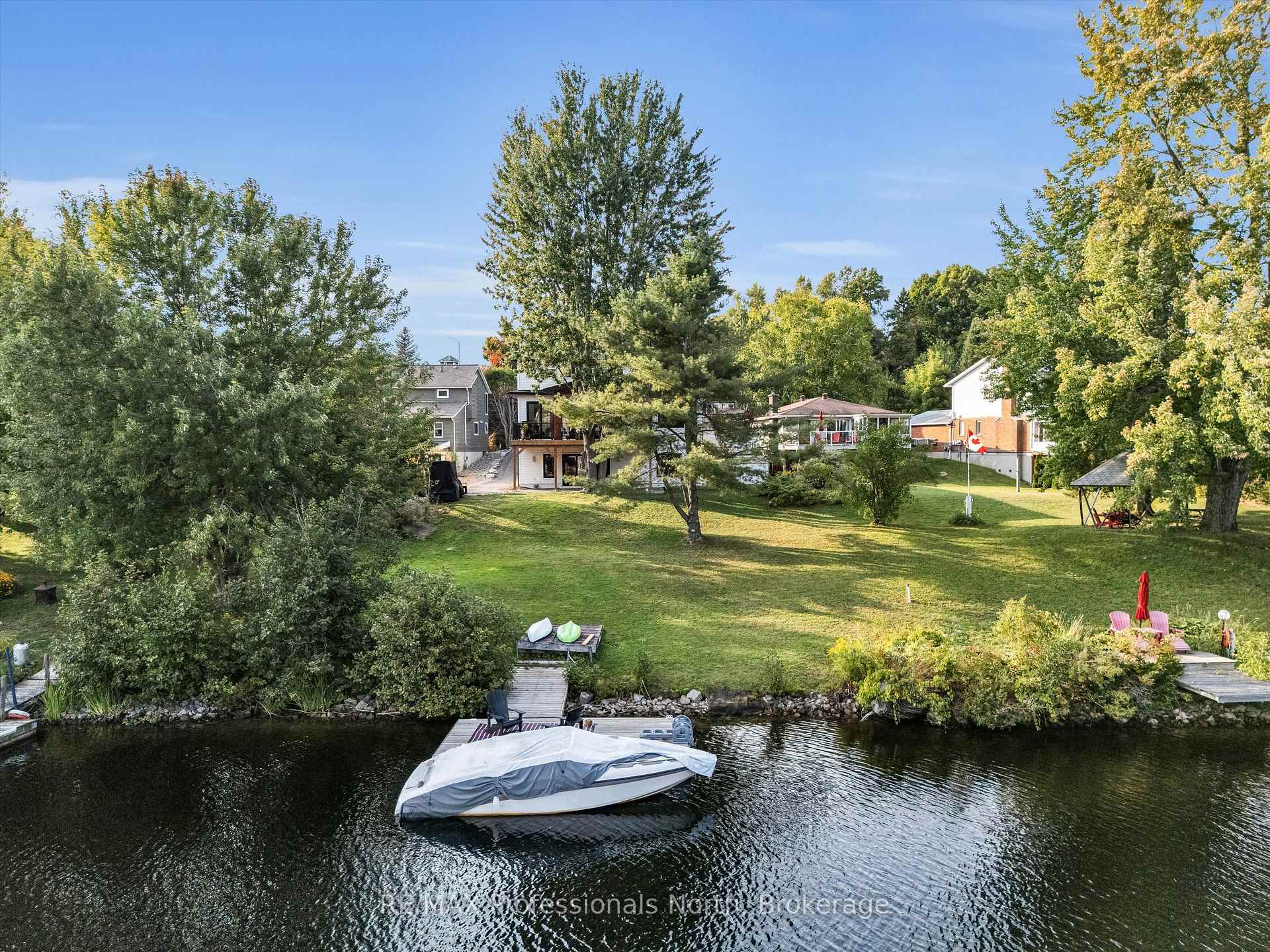 Photo 5 of 211 Holditch Street, Bracebridge, Monck (Bracebridge) — HOMEH