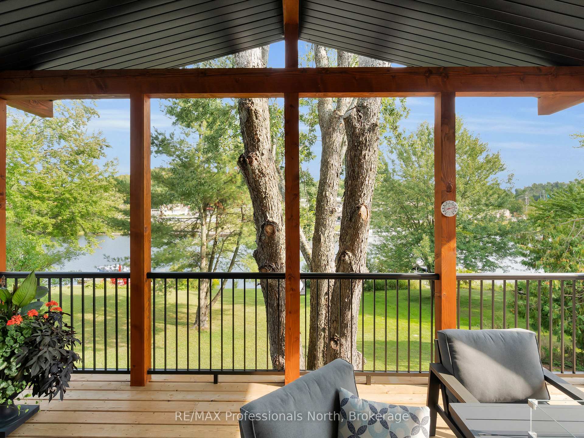 Photo 26 of 211 Holditch Street, Bracebridge, Monck (Bracebridge) — HOMEH