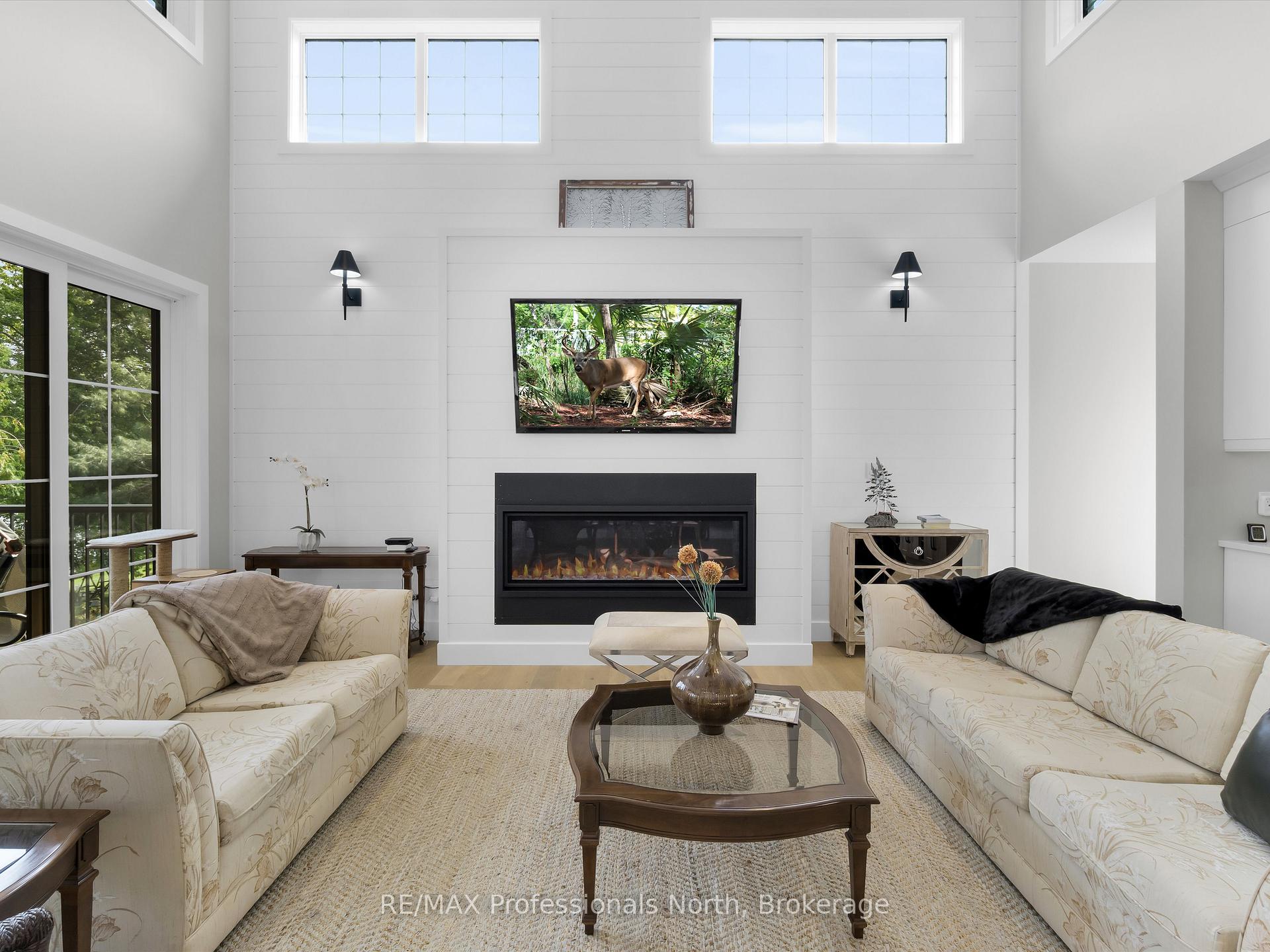 Photo 11 of 211 Holditch Street, Bracebridge, Monck (Bracebridge) — HOMEH