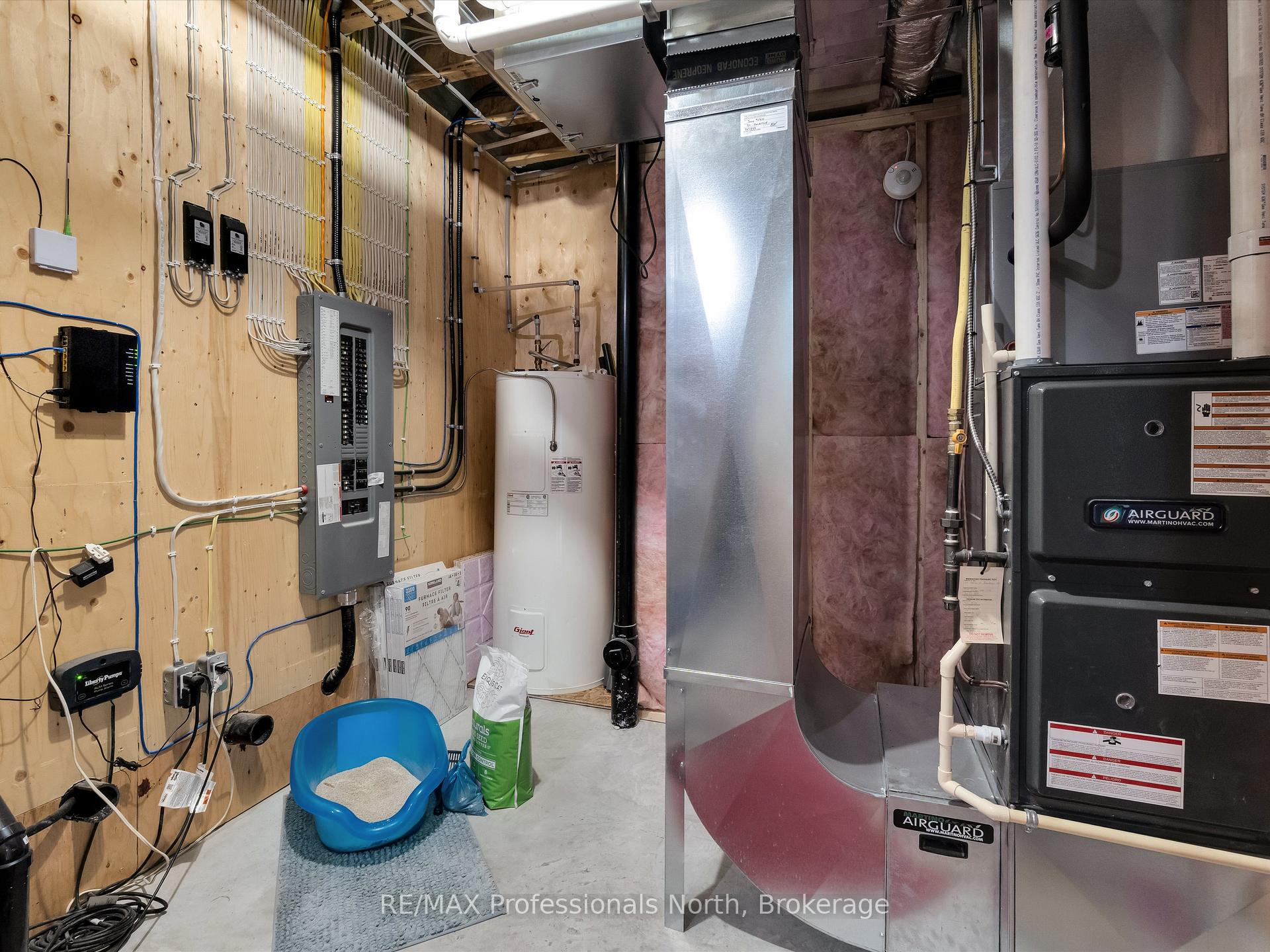 Photo 42 of 211 Holditch Street, Bracebridge, Monck (Bracebridge) — HOMEH