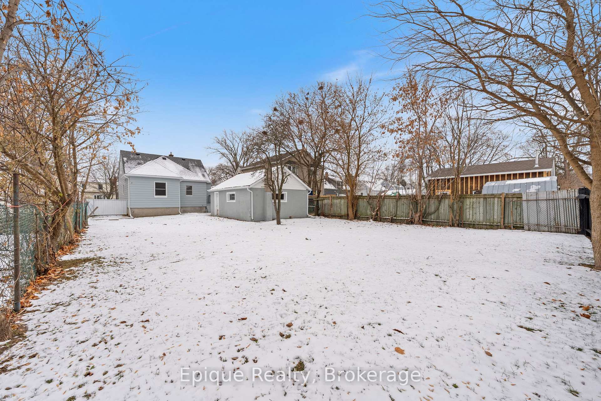 Photo 19 of 690 Rosedale Avenue, Sarnia — HOMEH