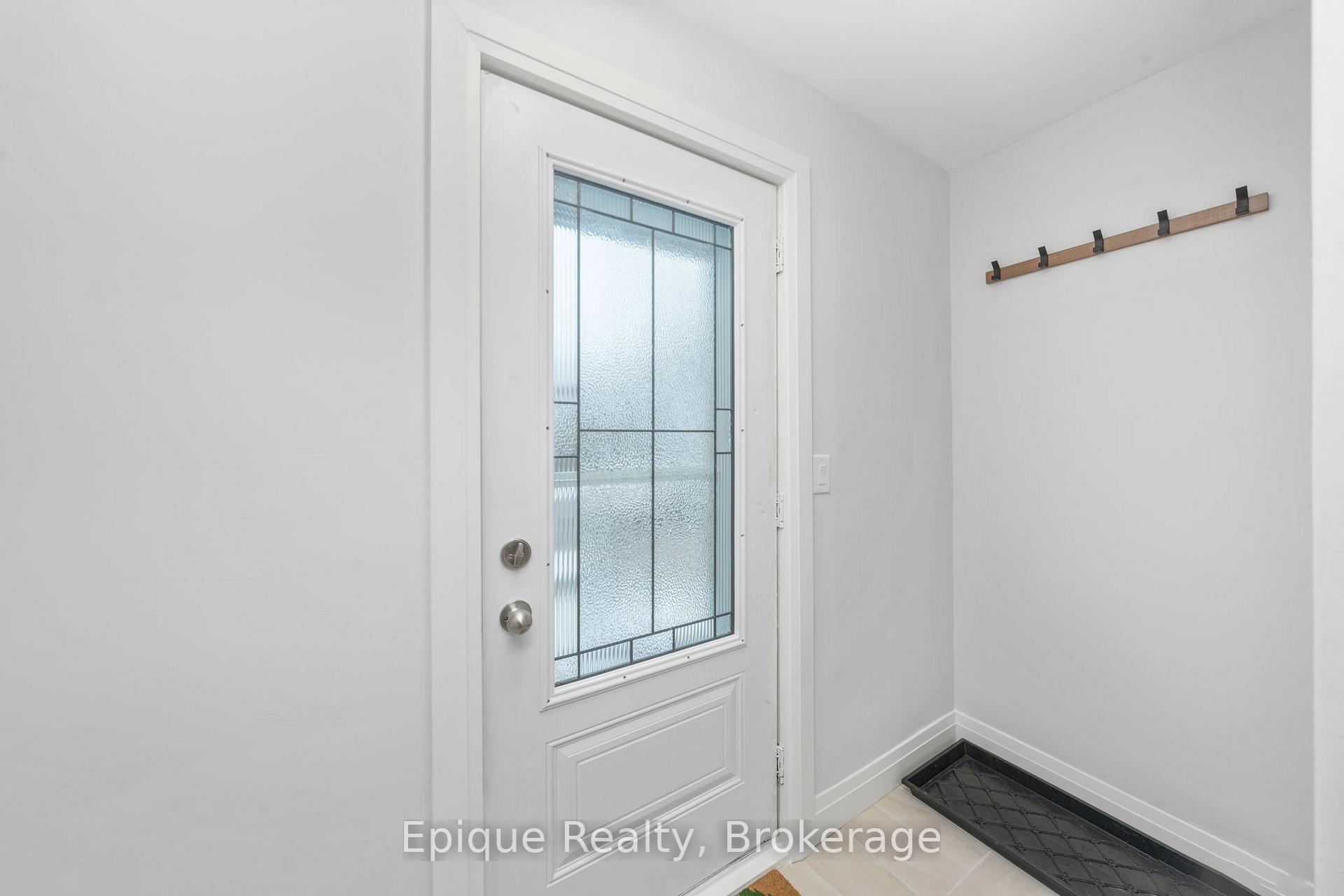 Photo 20 of 690 Rosedale Avenue, Sarnia — HOMEH